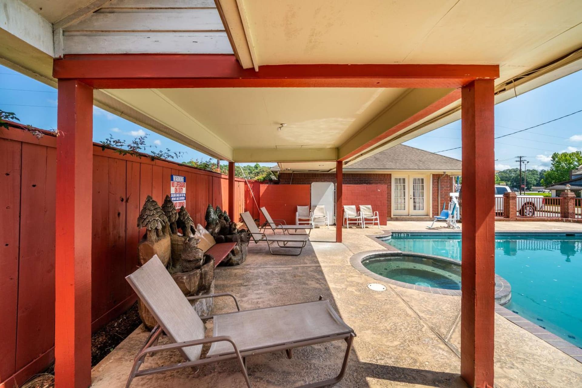 Best Western Inn of Jasper property views in Jasper, TX — gallery photo 3