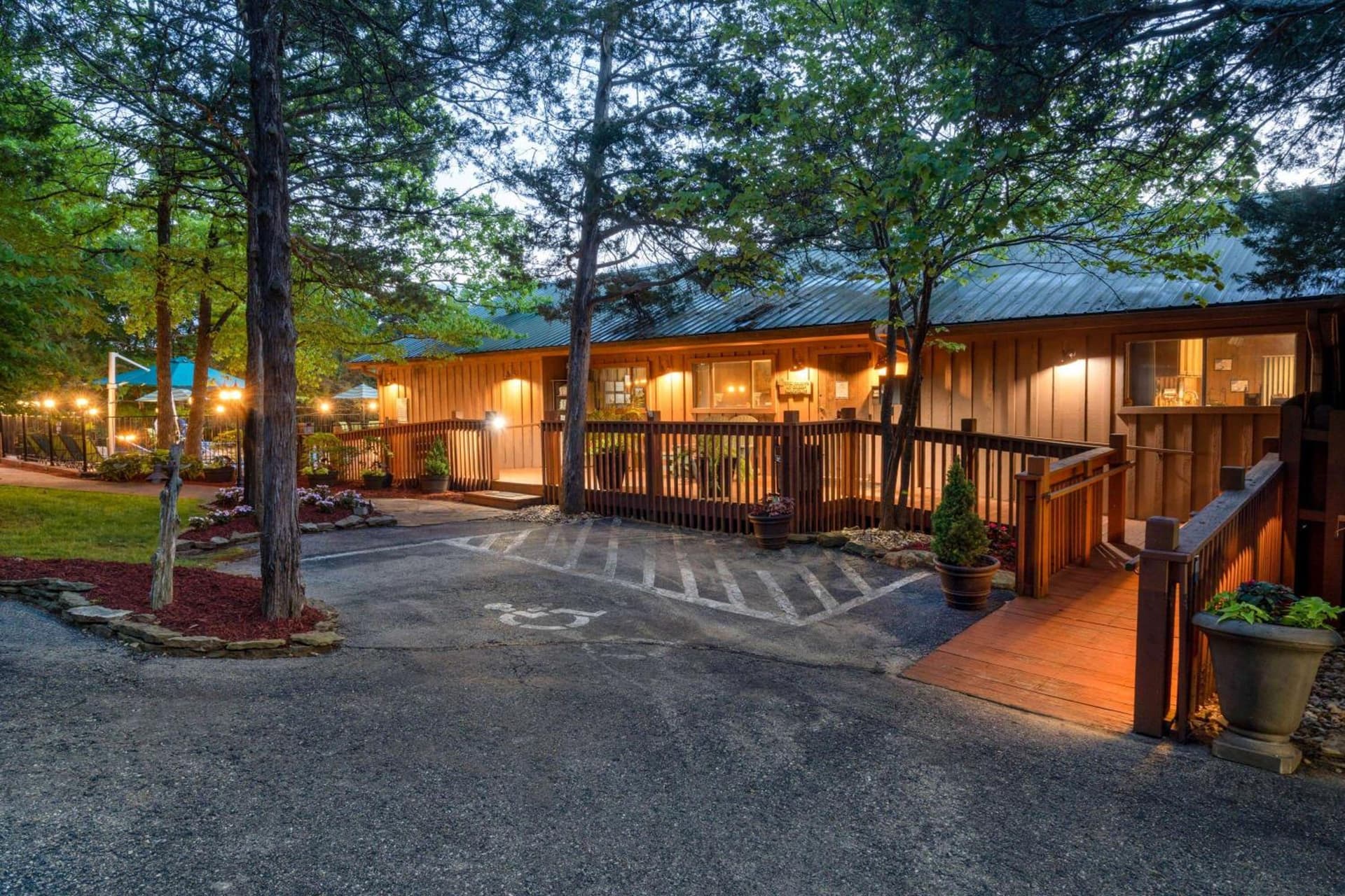 Cabins at Green Mountain, Trademark Collection by Wyndham featured exterior or lobby in Branson, MO — similar hotel