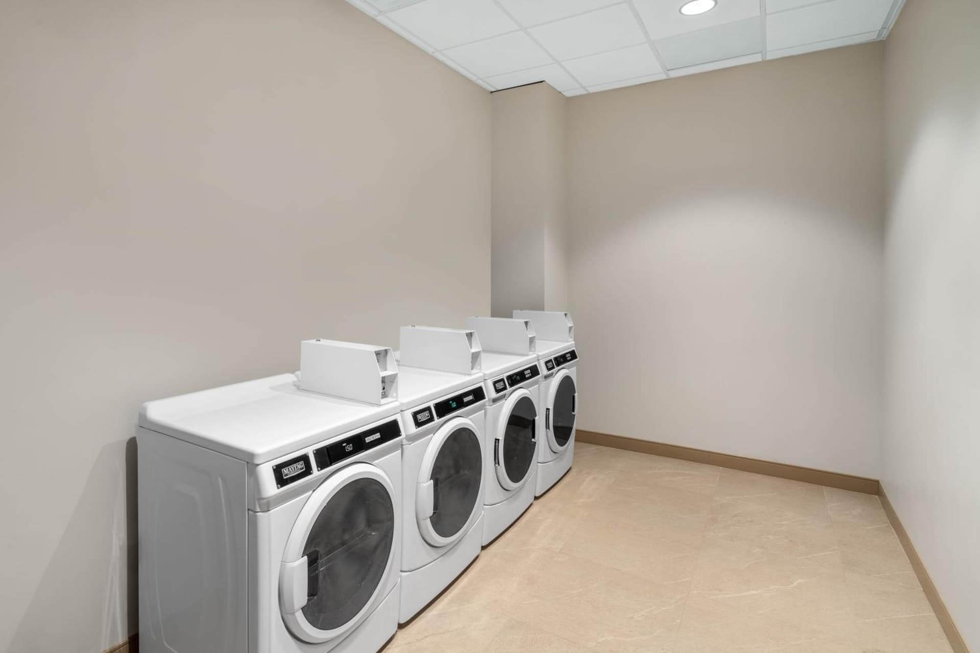 La Quinta Inn & Suites by Wyndham Nashville Downtown Stadium gallery photo in Nashville, TN — image 79