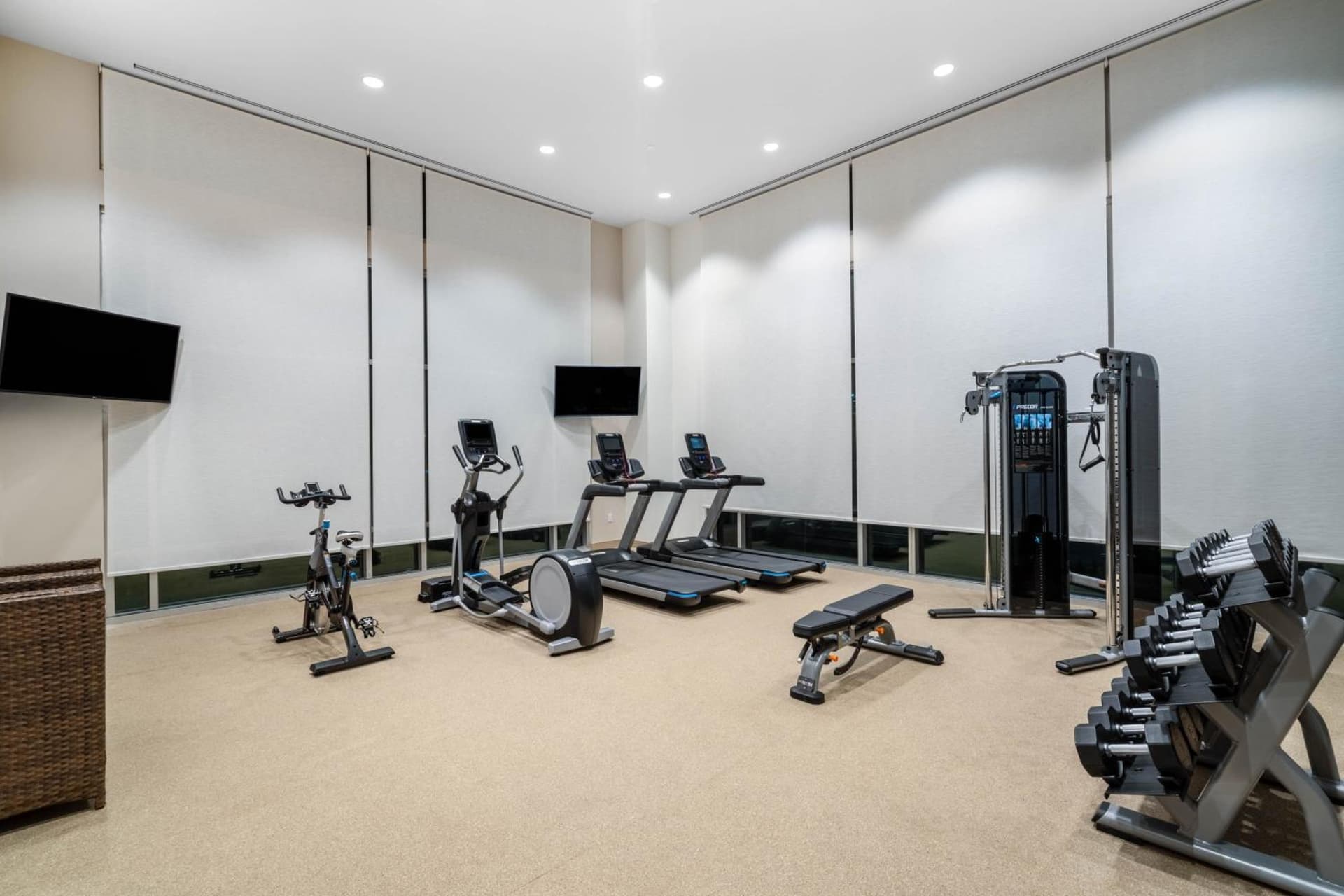 La Quinta Inn & Suites by Wyndham Nashville Downtown Stadium gallery photo in Nashville, TN — image 26