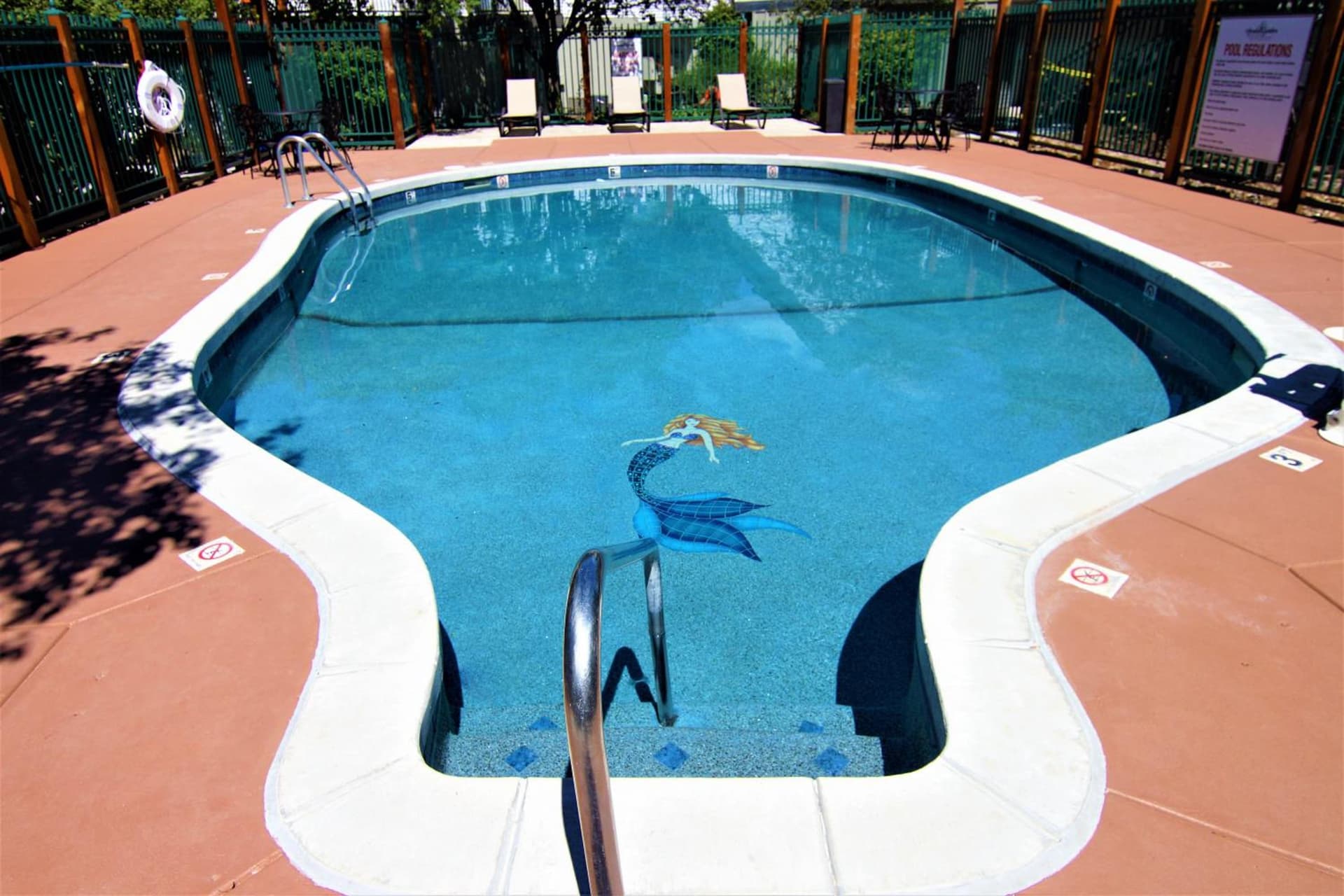 Annabell Gardens interior in Lincoln, NE — gallery photo 2