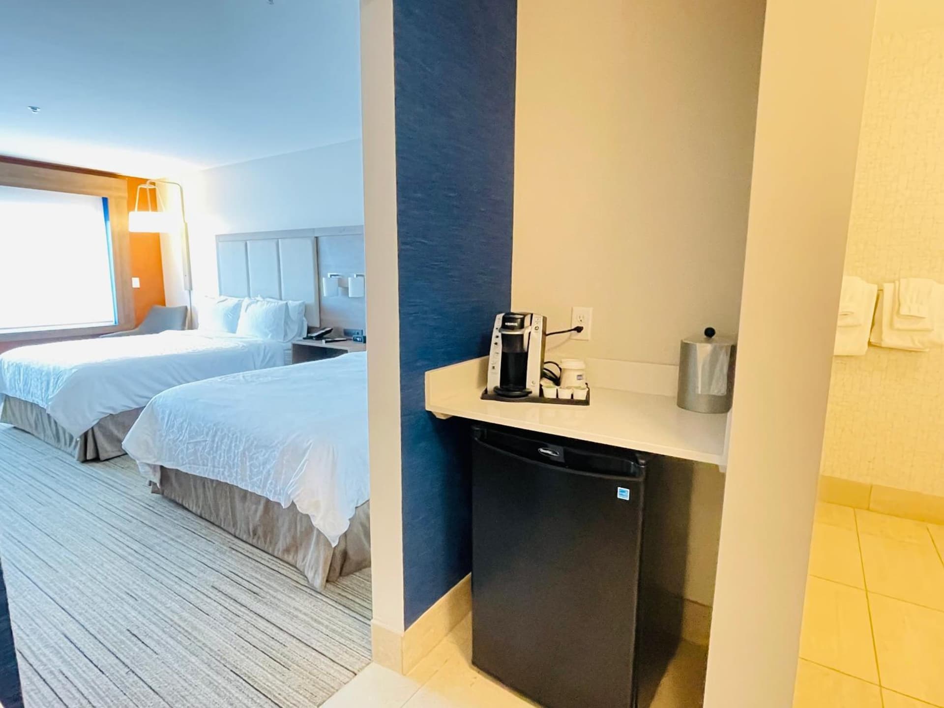 Holiday Inn Express & Suites - Phoenix - Airport North by IHG gallery photo in Phoenix, AZ — image 40