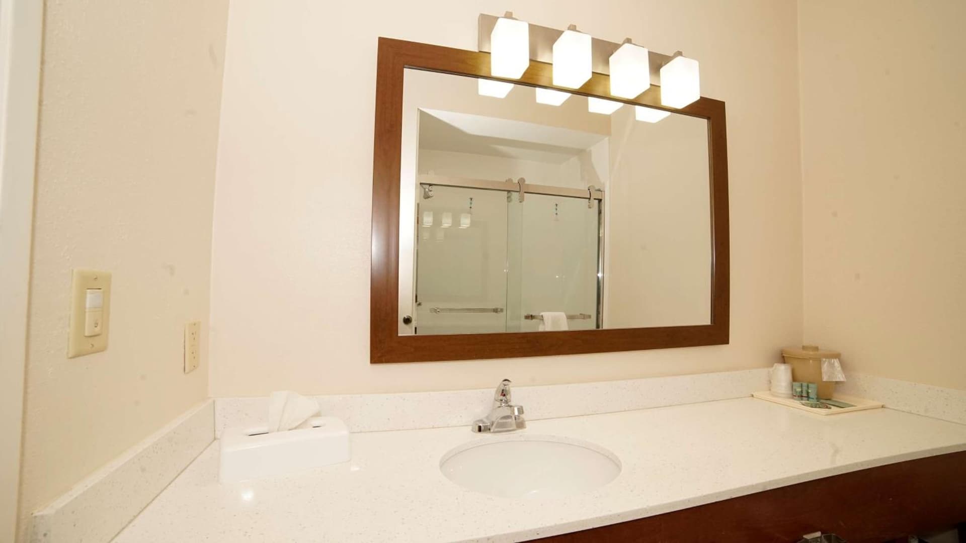 Best Western Joliet Inn & Suites gallery photo in Joliet, IL — image 7