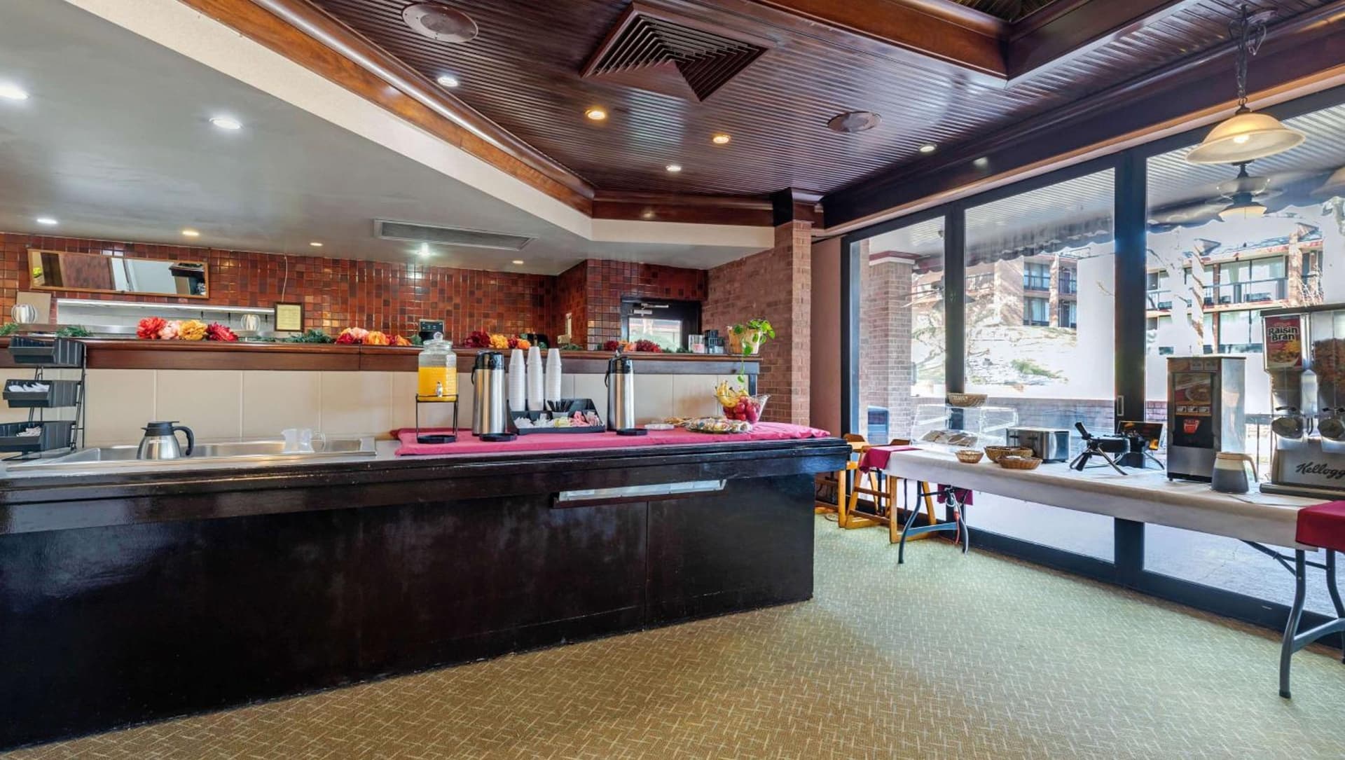 Magnuson Grand Hotel and Conference Center Tyler gallery photo in Tyler, TX — image 47