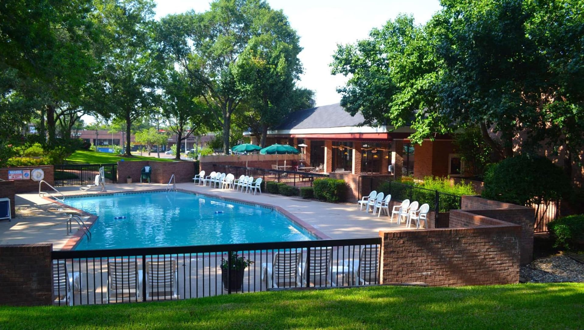 Magnuson Grand Hotel and Conference Center Tyler gallery photo in Tyler, TX — image 35