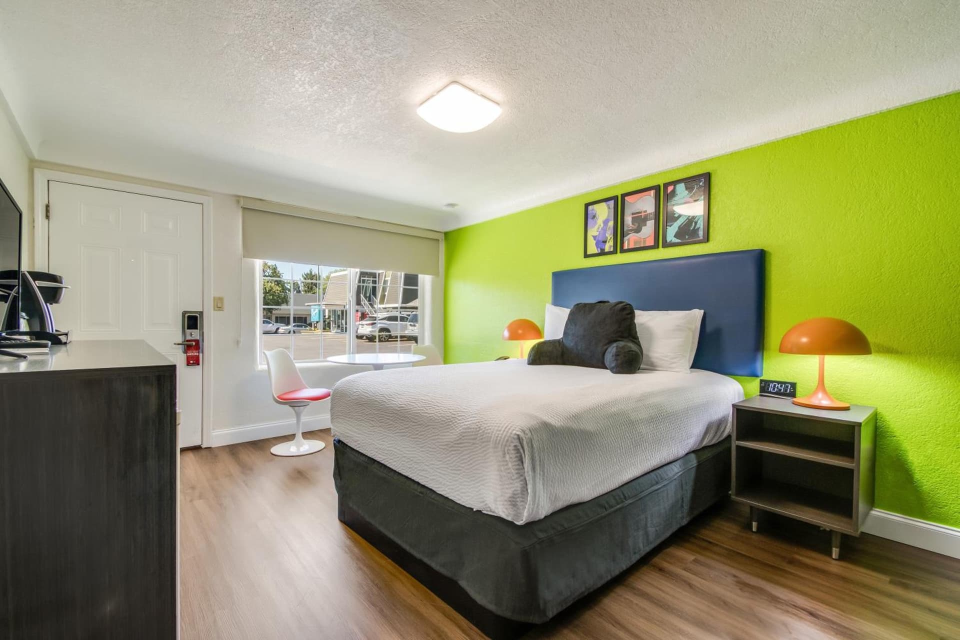 Signature Inn Eugene gallery photo in Eugene, OR — image 43