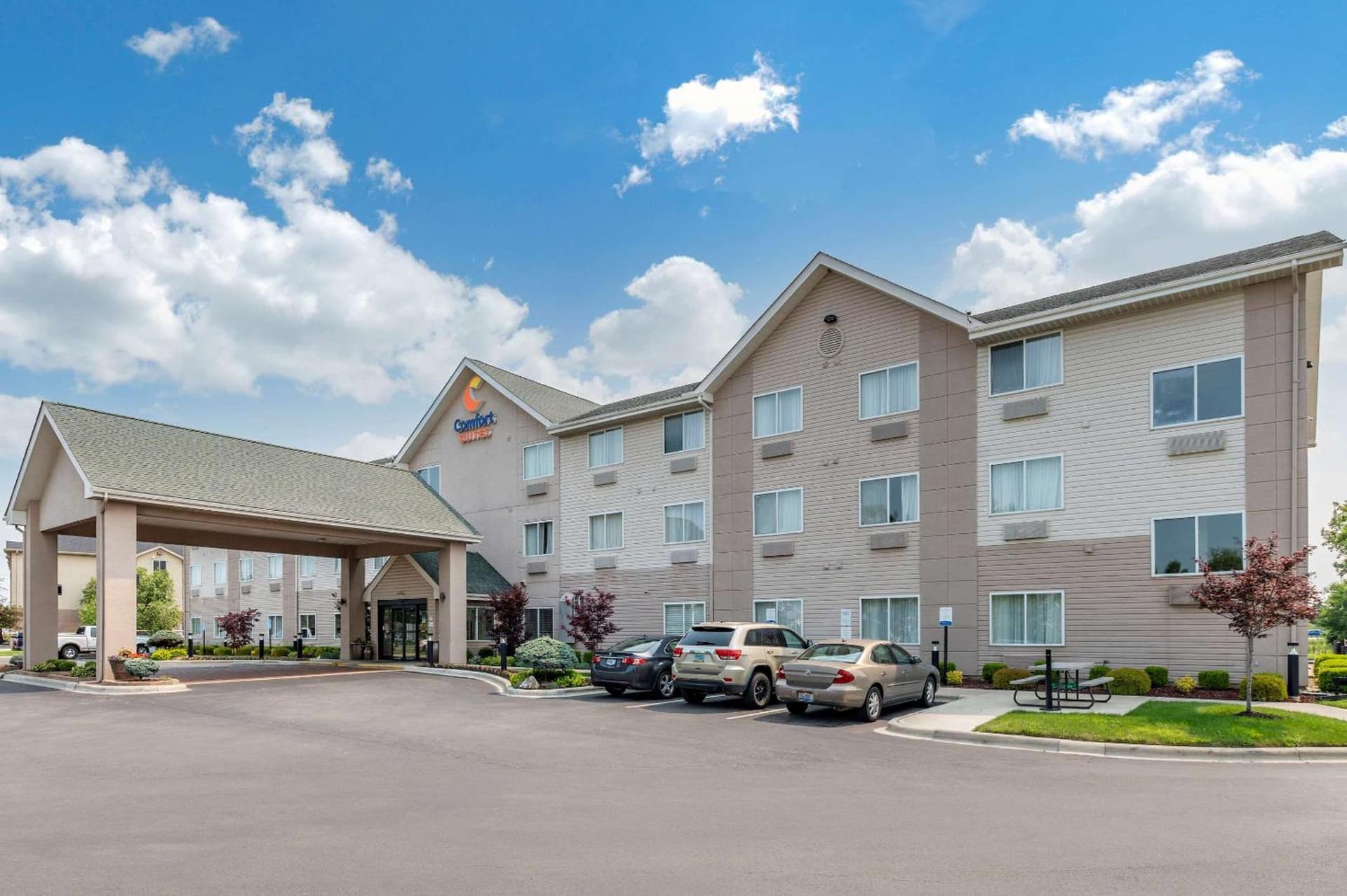 Comfort Suites Columbus West - Hilliard interior in Columbus, OH — gallery photo 2
