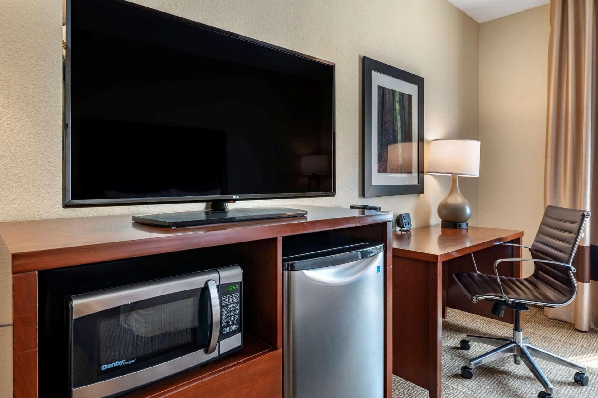 Comfort Suites Columbus West - Hilliard gallery photo in Columbus, OH — image 13