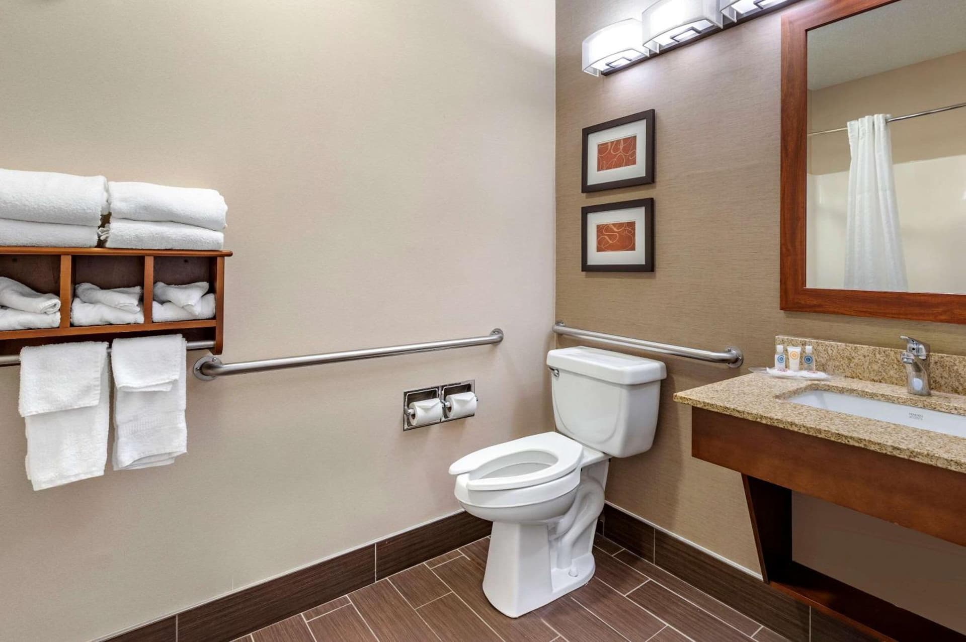 Comfort Suites Columbus West - Hilliard gallery photo in Columbus, OH — image 34