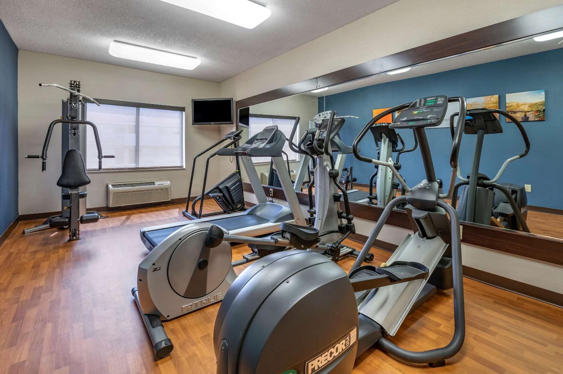 Comfort Suites Columbus West - Hilliard gallery photo in Columbus, OH — image 25