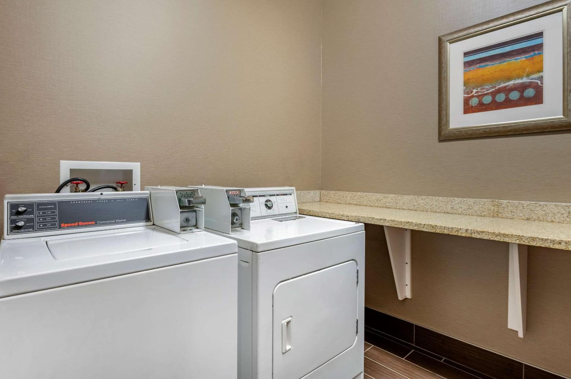 Comfort Suites Columbus West - Hilliard gallery photo in Columbus, OH — image 31