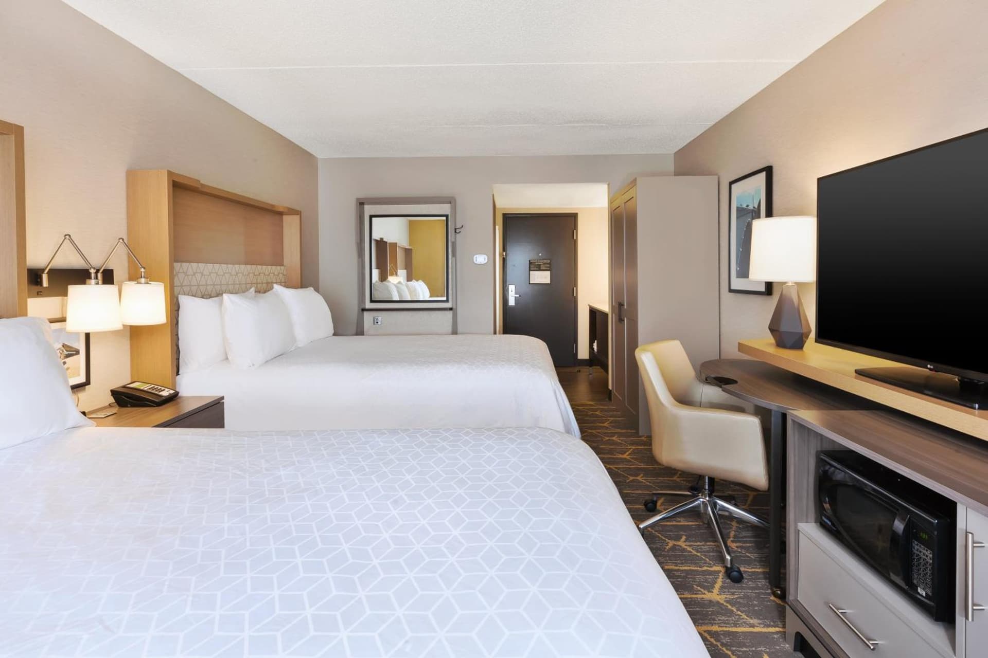 Holiday Inn Grand Rapids Downtown by IHG property views in Grand Rapids, MI — gallery photo 3