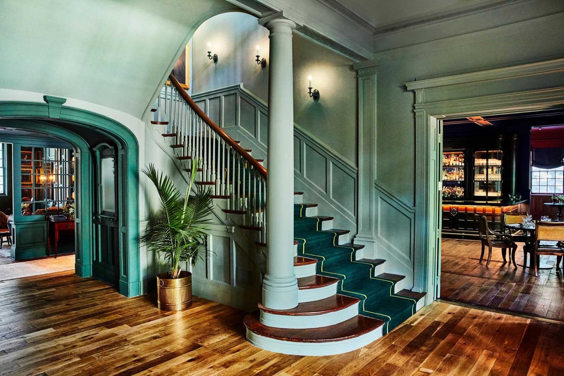 The Vanderbilt, Auberge Collection interior in Newport, RI — gallery photo 2