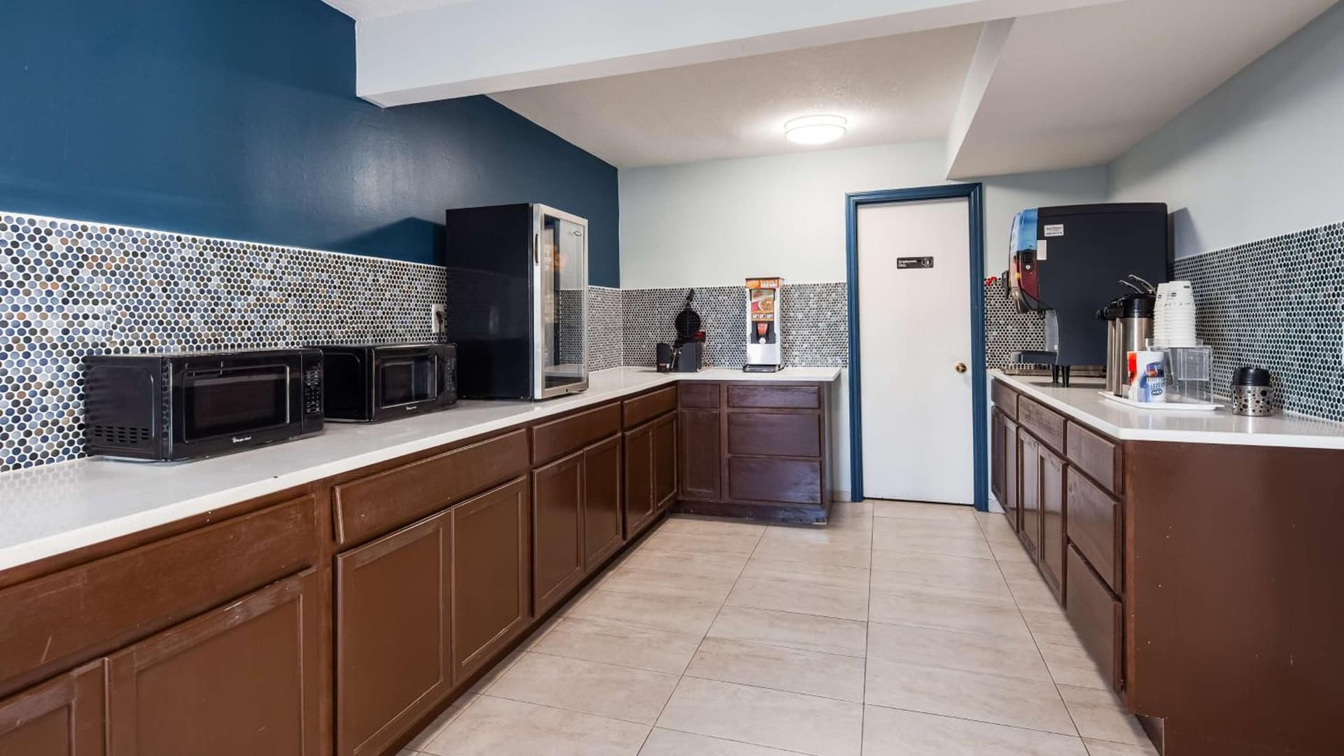 SureStay Hotel By Best Western Olathe gallery photo in Olathe, KS — image 25