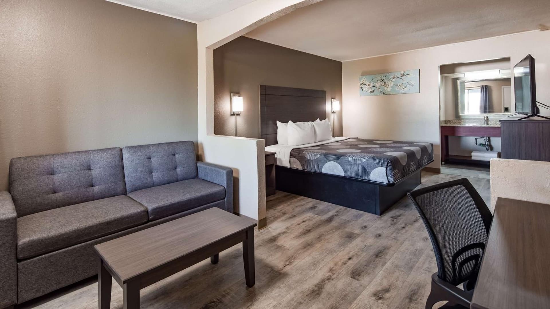 SureStay Hotel By Best Western Olathe gallery photo in Olathe, KS — image 22
