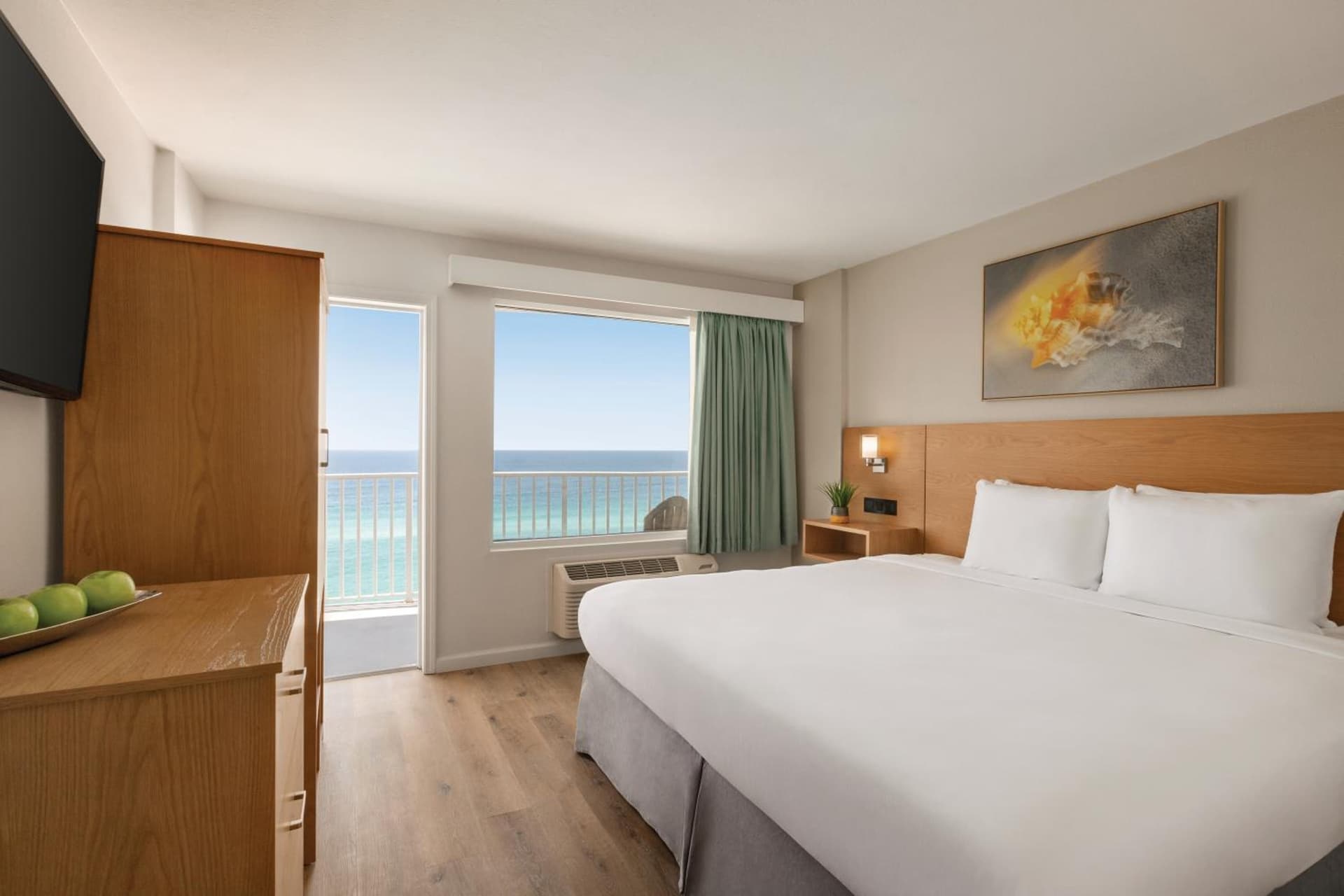 Radisson Beachfront Hotel - Panama City Beach gallery photo in Panama City Beach, FL — image 13