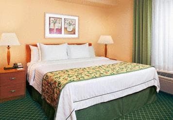 Baymont by Wyndham Kalamazoo East interior in Kalamazoo, MI — gallery photo 2