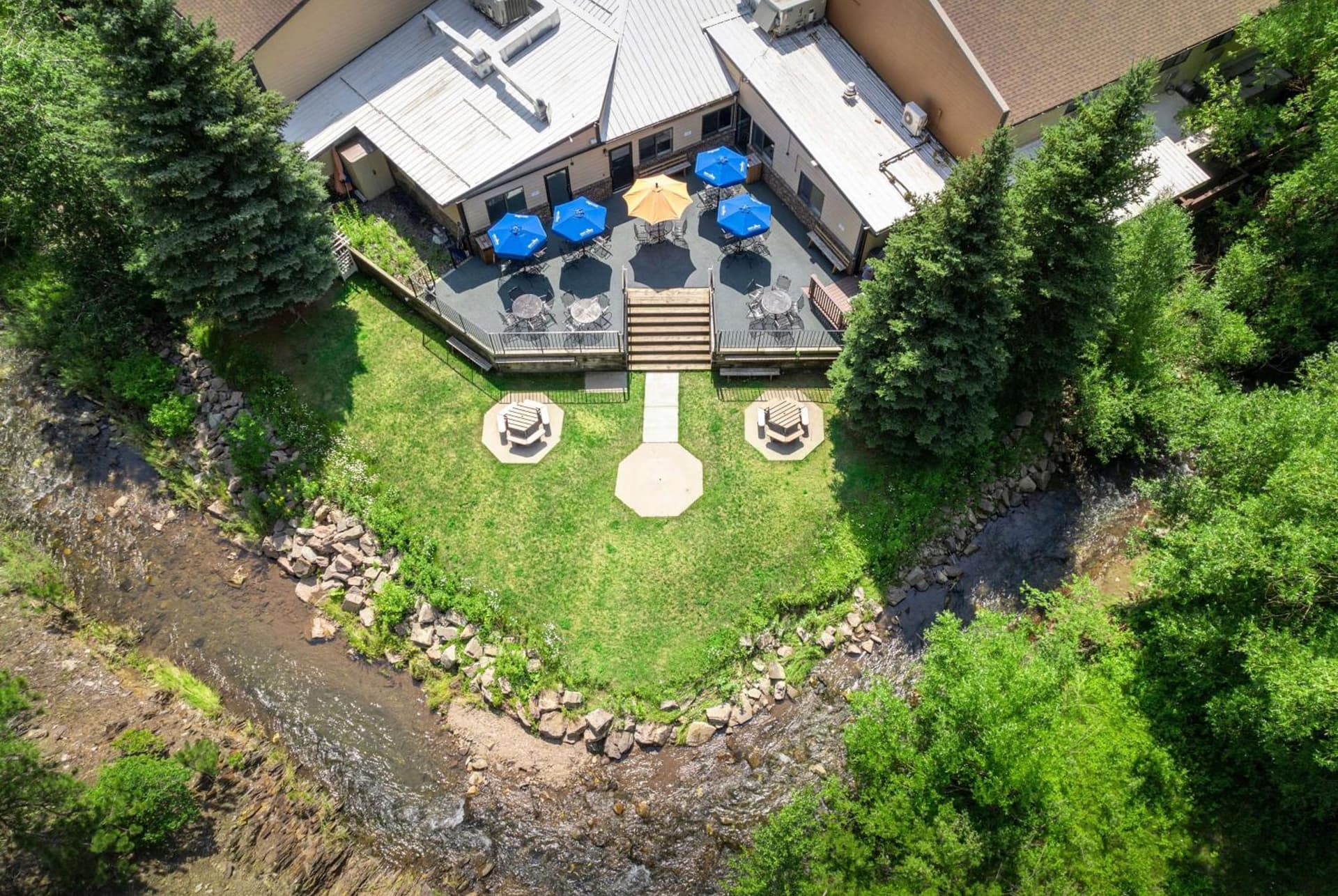 Deadwood Gulch Resort, Trademark Collection by Wyndham interior in Deadwood, SD — gallery photo 2