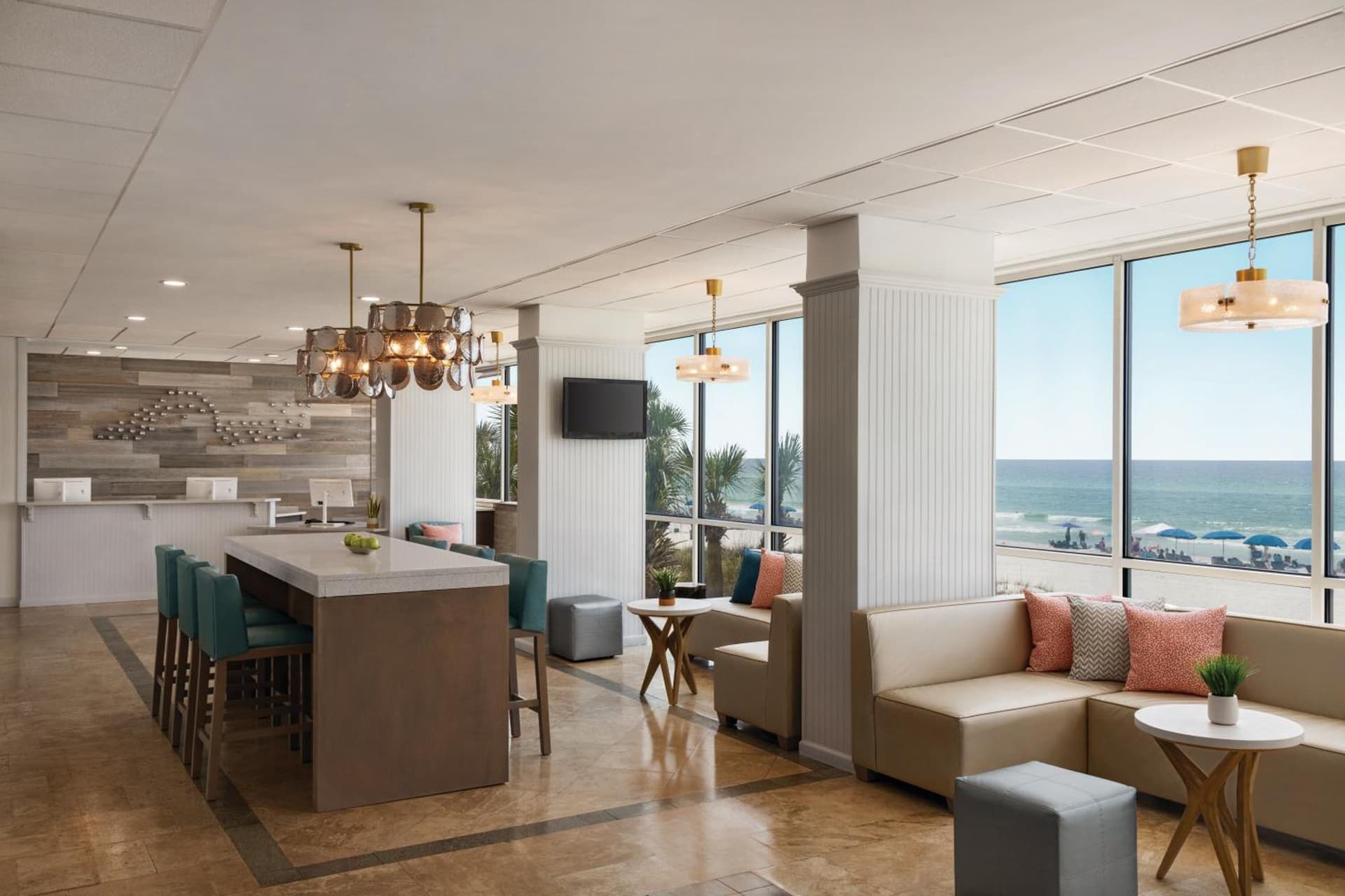 Radisson Beachfront Hotel - Panama City Beach gallery photo in Panama City Beach, FL — image 49