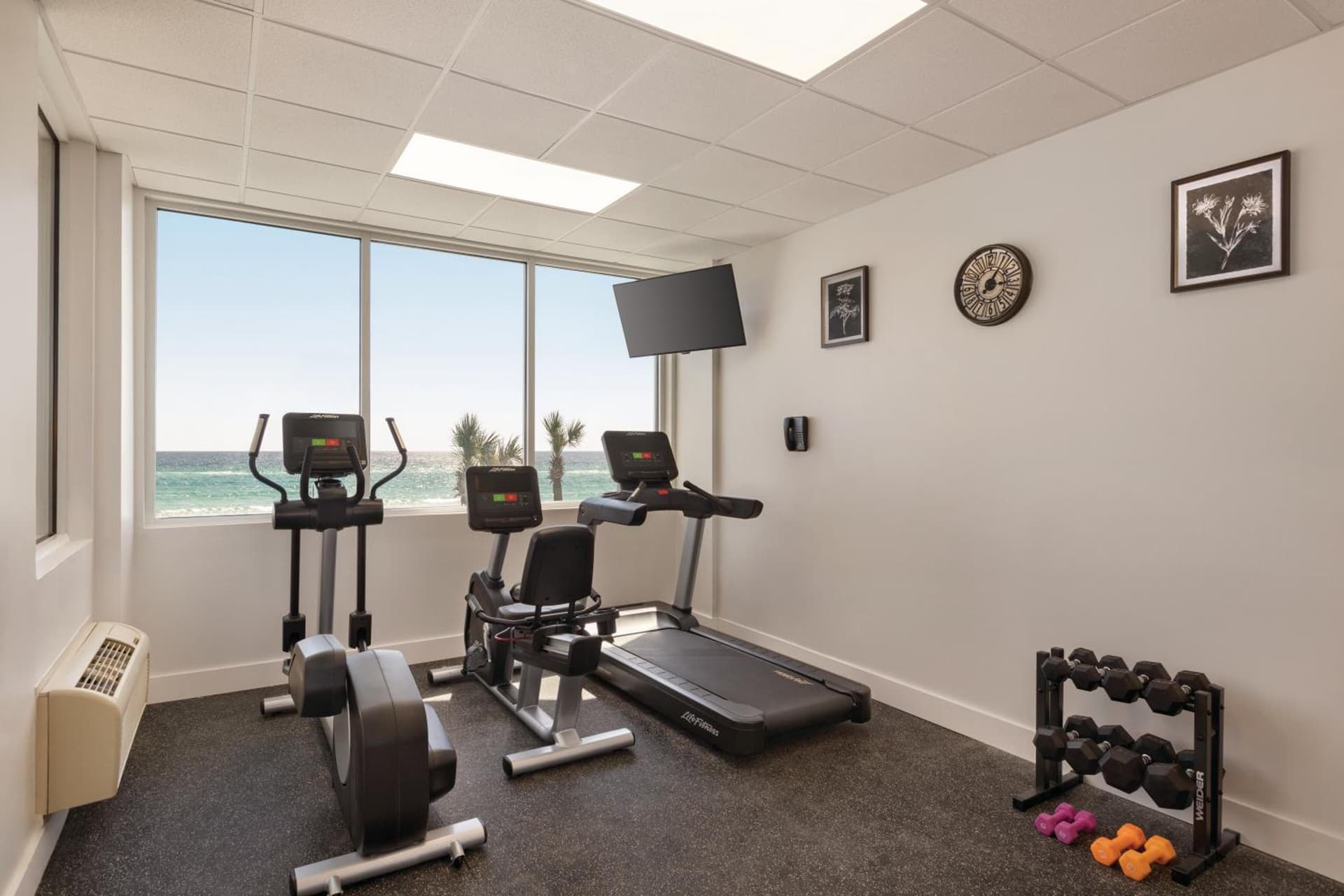 Radisson Beachfront Hotel - Panama City Beach interior in Panama City Beach, FL — gallery photo 2