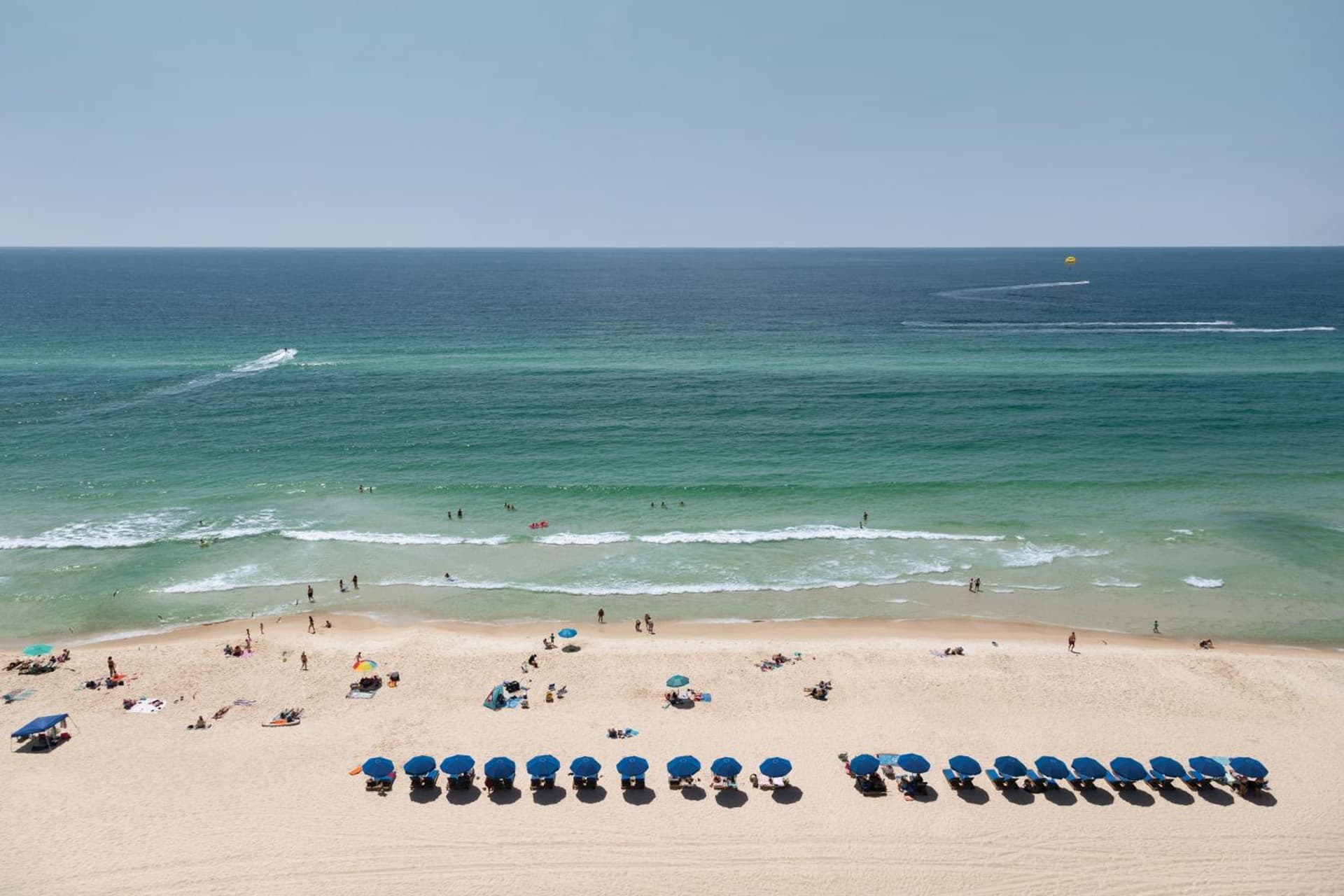Radisson Beachfront Hotel - Panama City Beach gallery photo in Panama City Beach, FL — image 68