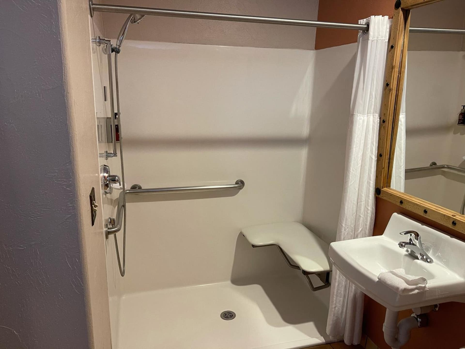 Table Mountain Inn property views in Golden, CO — gallery photo 3