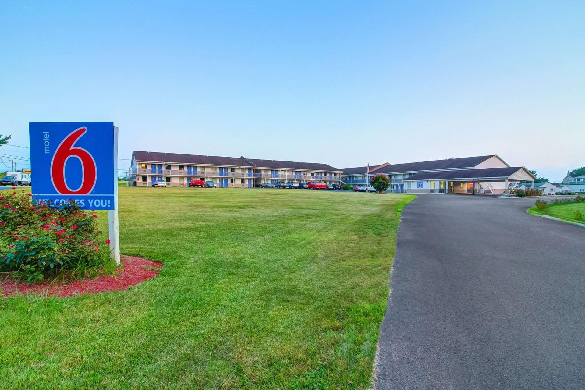 Motel 6-Charles Town, WV featured exterior or lobby in Charles Town, WV — similar hotel