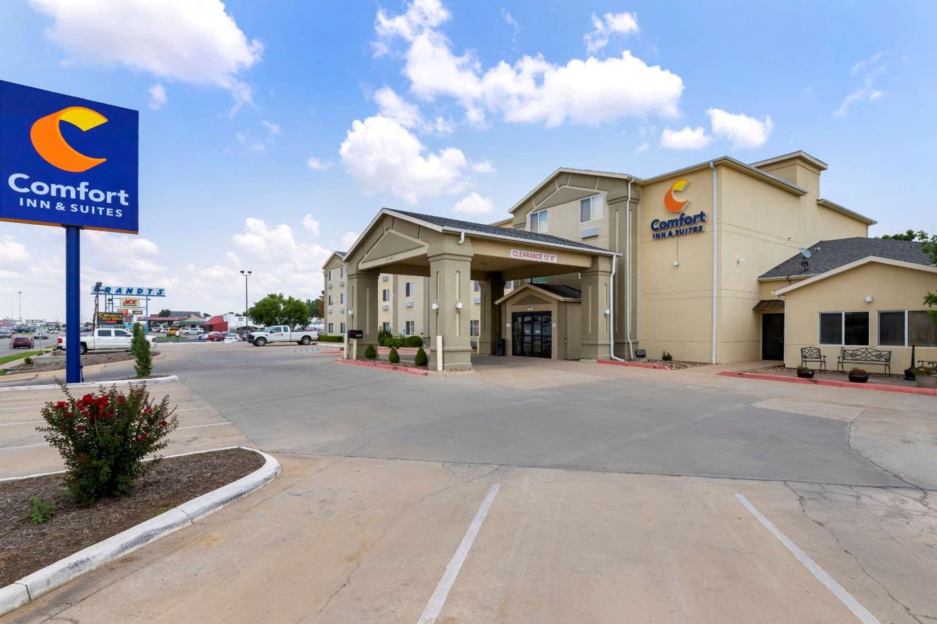 Comfort Inn & Suites Ponca City near Marland Mansion — hotel in Ponca City, Oklahoma