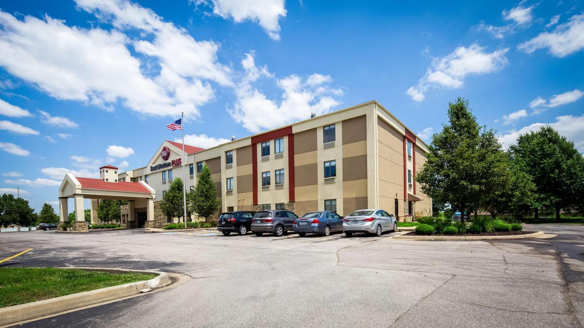 Best Western Plus Lee's Summit Hotel & Suites gallery photo in Lees Summit, MO — image 13