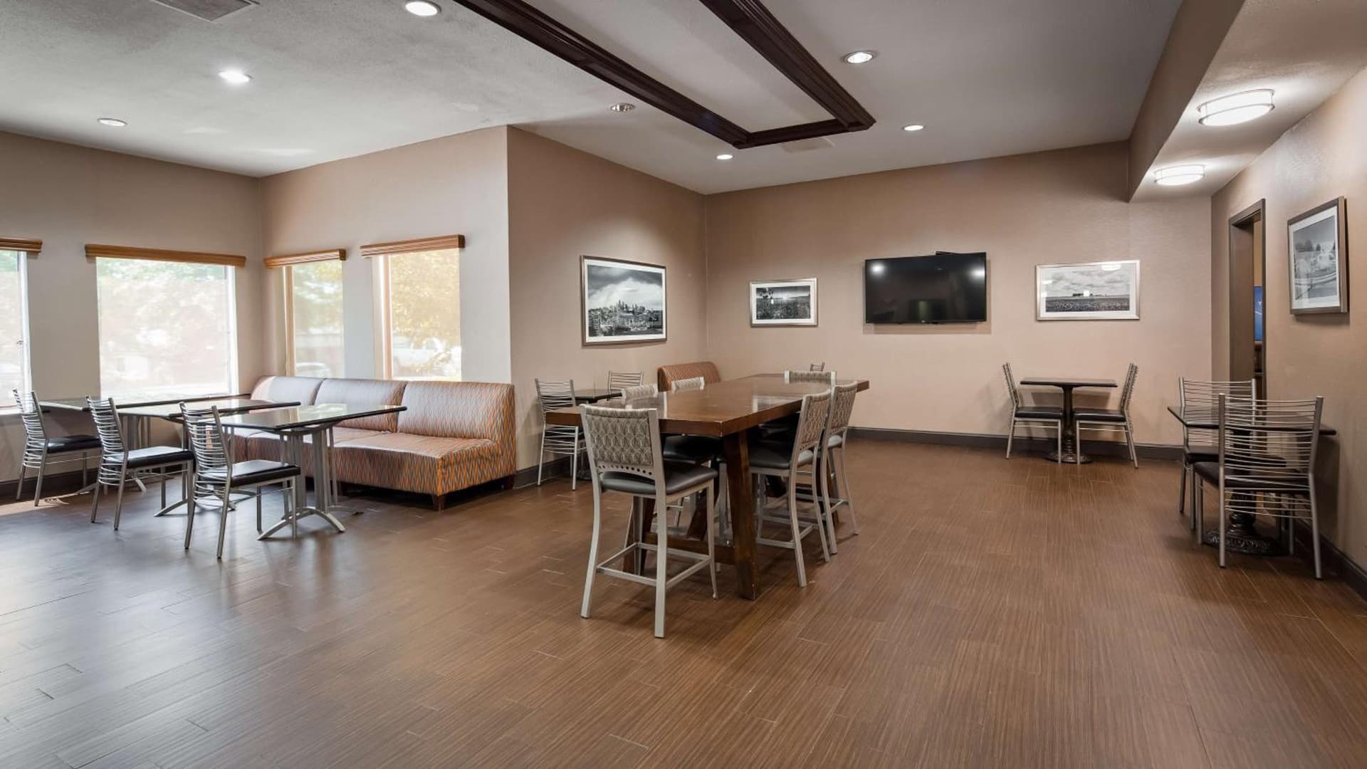 Best Western Plus Lee's Summit Hotel & Suites gallery photo in Lees Summit, MO — image 8