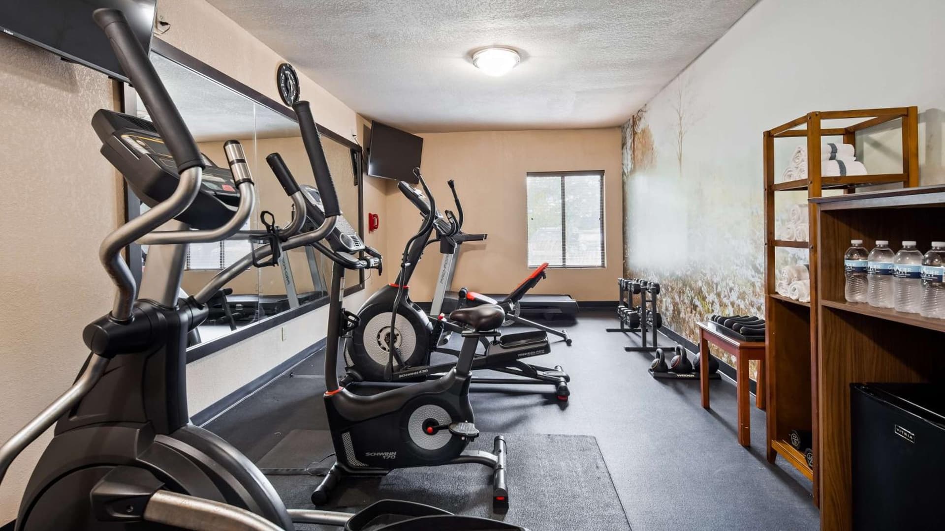 Best Western Plus Lee's Summit Hotel & Suites gallery photo in Lees Summit, MO — image 5