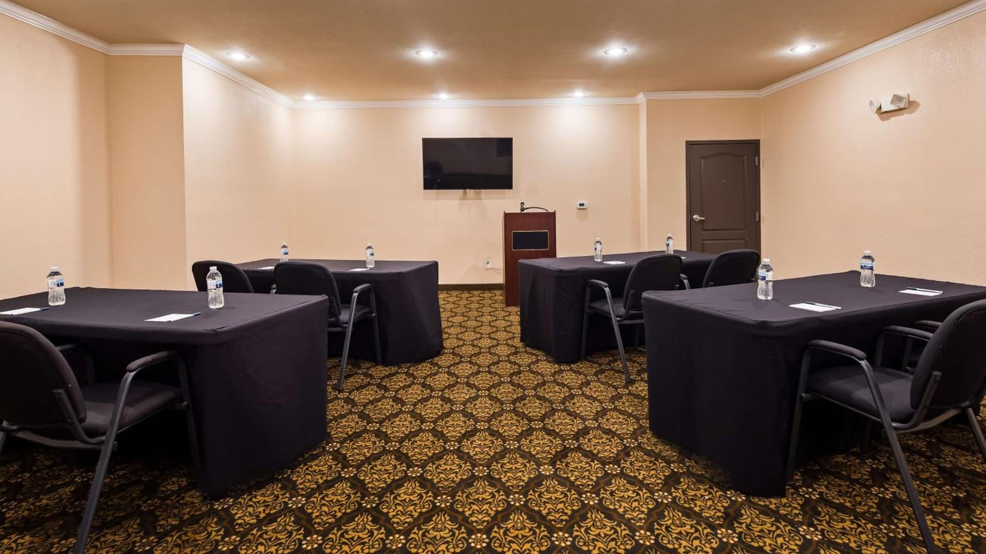 Best Western Plus Lee's Summit Hotel & Suites gallery photo in Lees Summit, MO — image 28