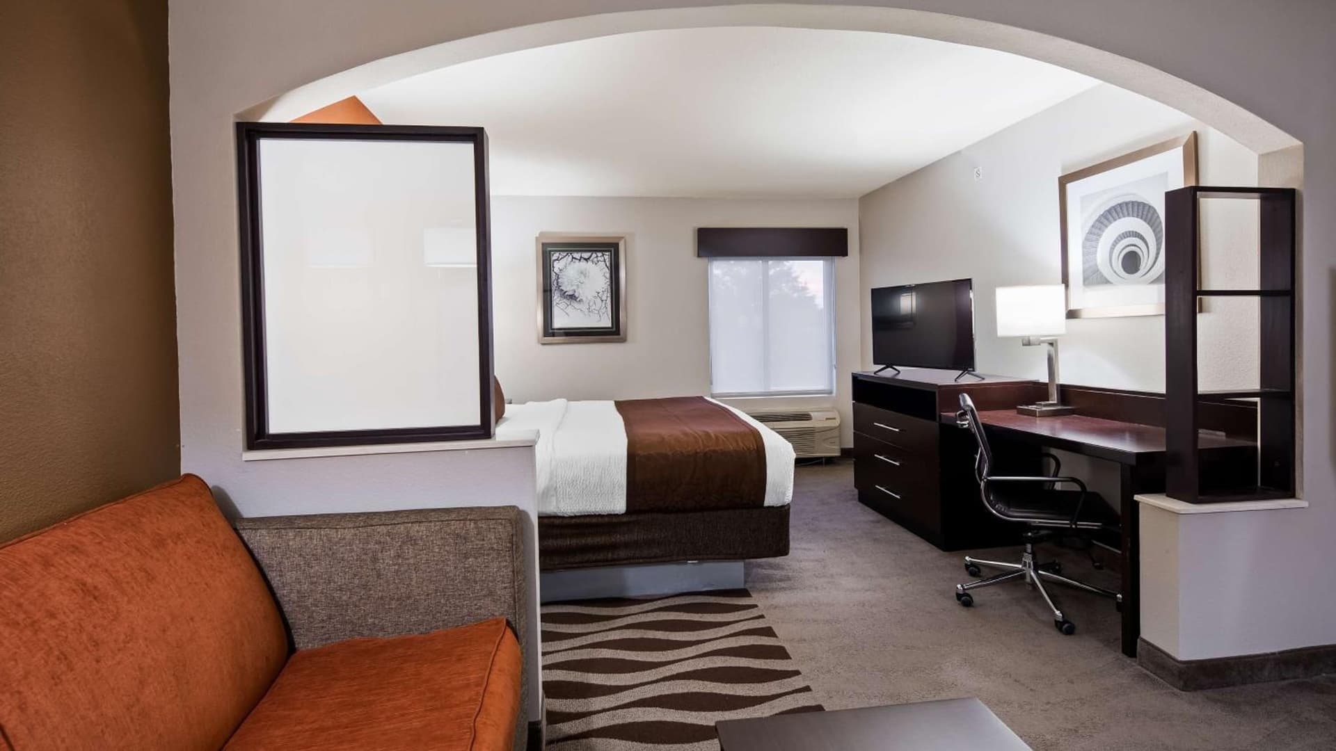 Best Western Plus Lee's Summit Hotel & Suites gallery photo in Lees Summit, MO — image 19