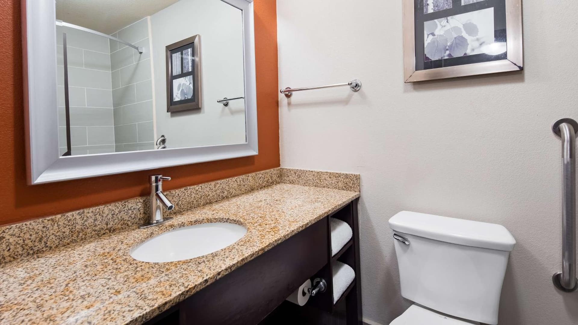 Best Western Plus Lee's Summit Hotel & Suites gallery photo in Lees Summit, MO — image 12