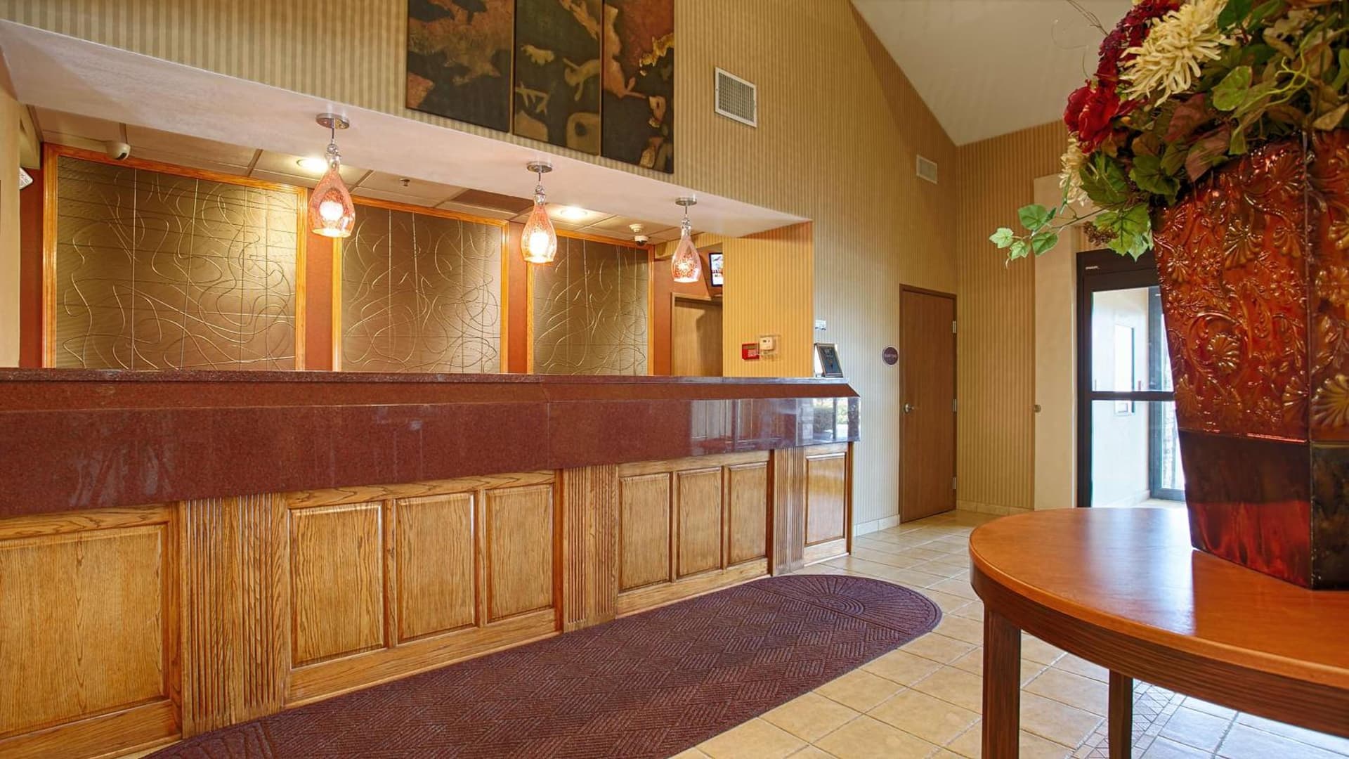 Best Western Plus Tulsa Woodland Hills Hotel and Suites gallery photo in Tulsa, OK — image 4