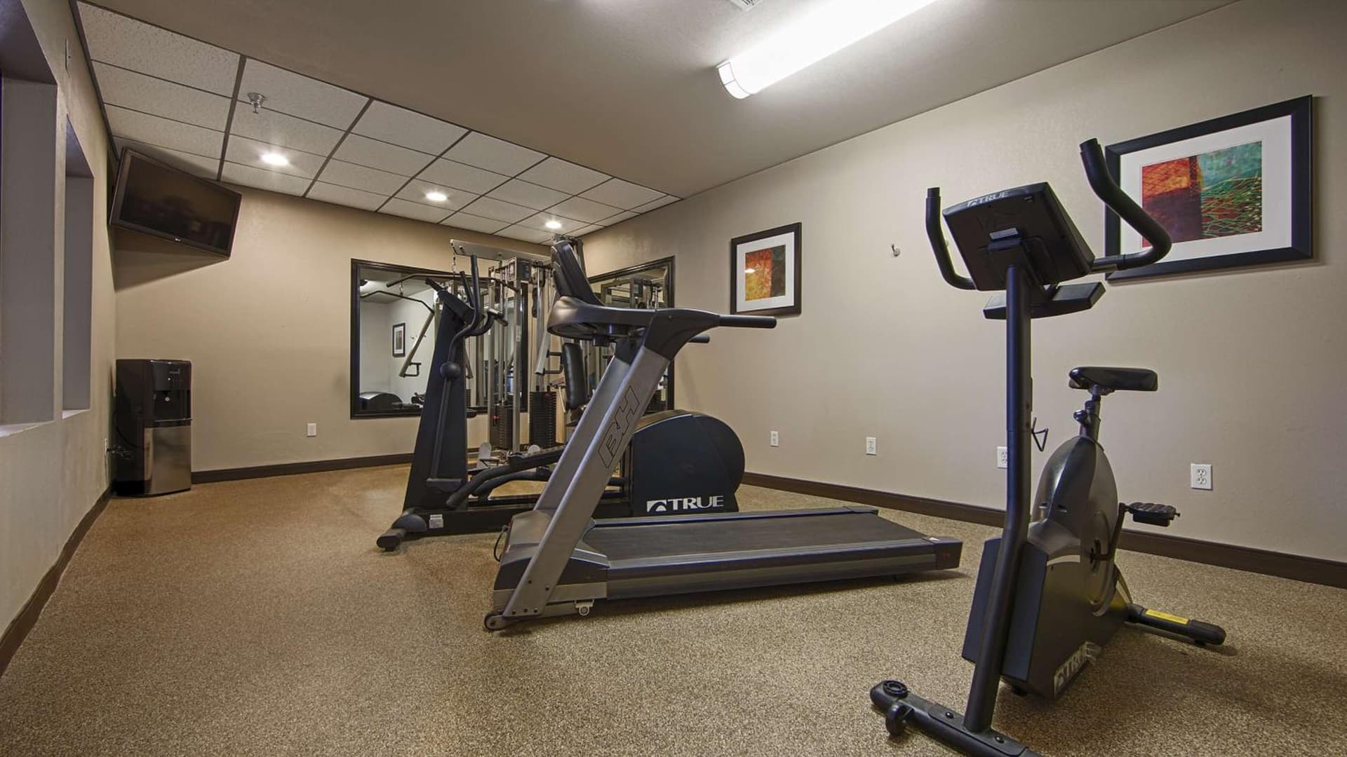 Best Western Plus Tulsa Woodland Hills Hotel and Suites gallery photo in Tulsa, OK — image 11
