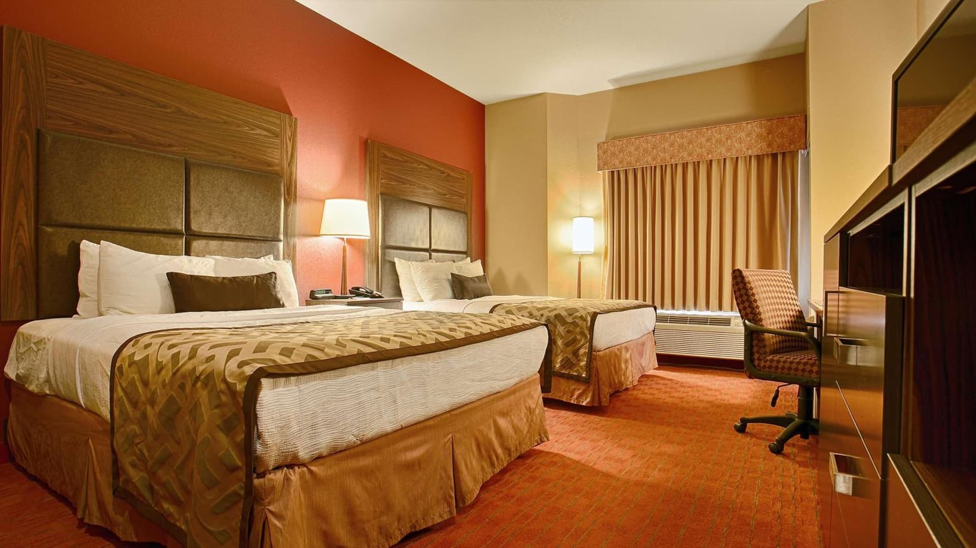 Best Western Plus Tulsa Woodland Hills Hotel and Suites gallery photo in Tulsa, OK — image 10