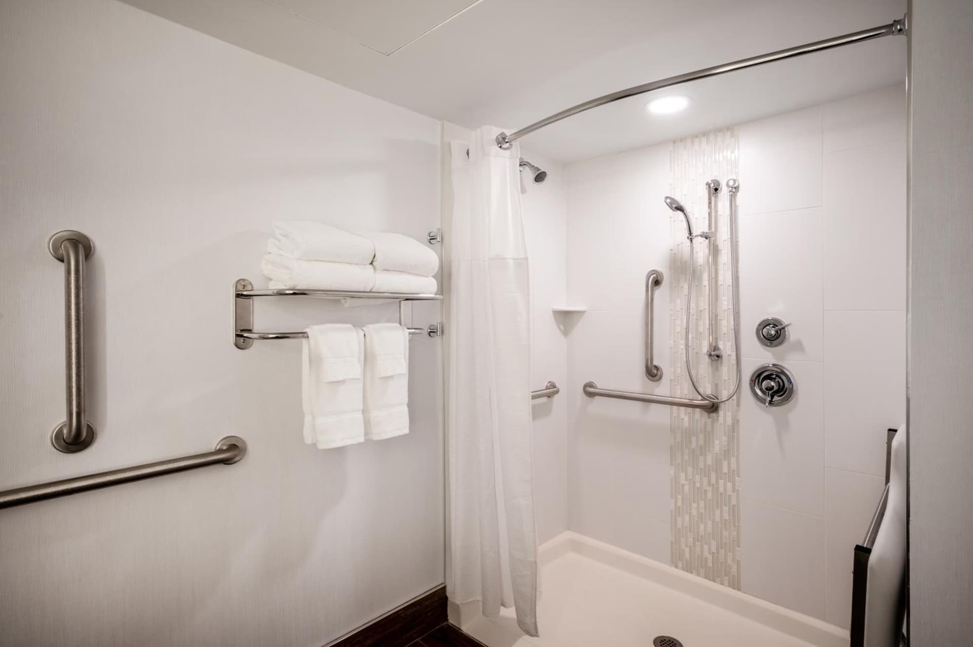Crowne Plaza Albany - The Desmond Hotel gallery photo in Albany, NY — image 36