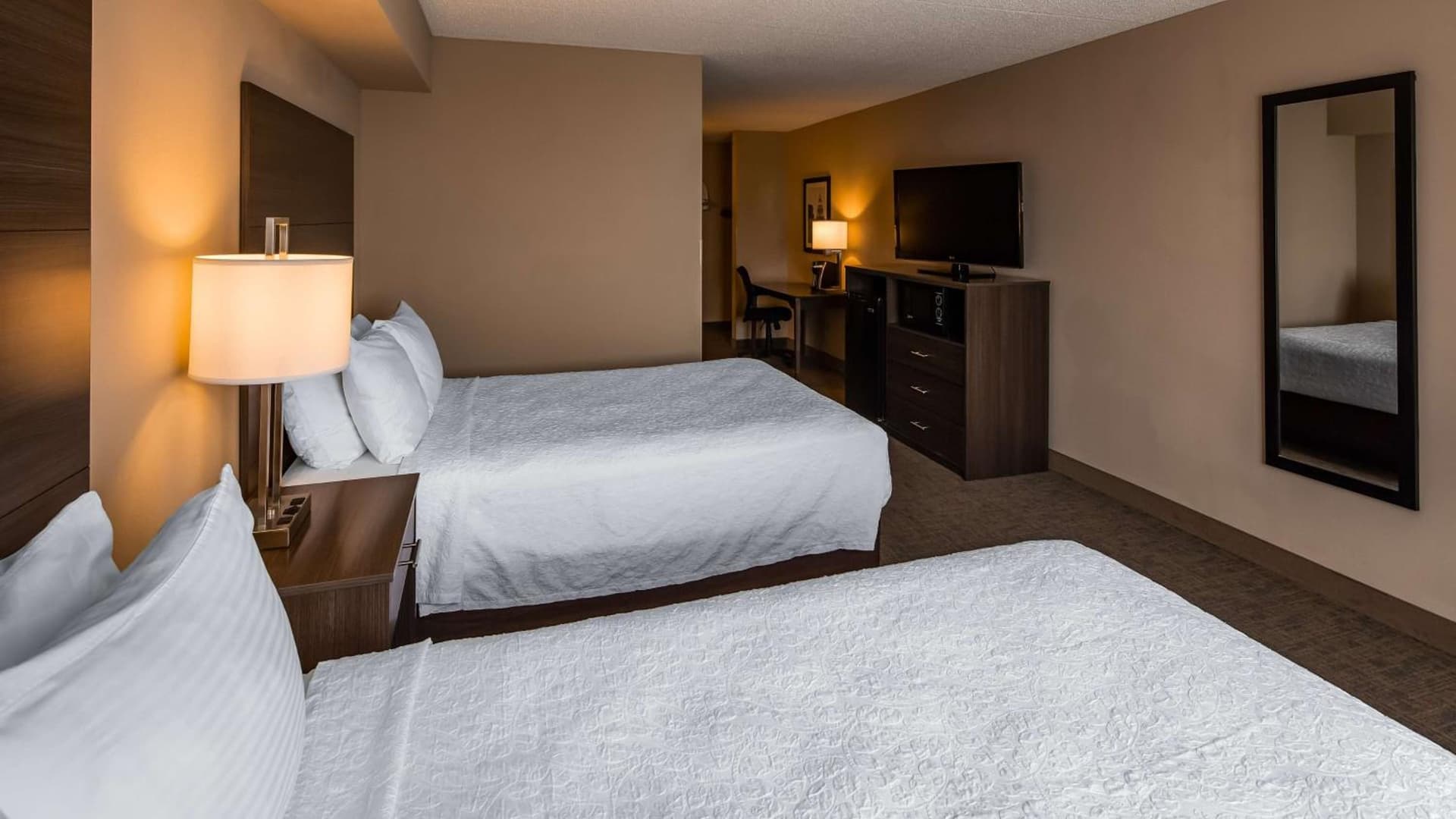 Best Western East Towne Suites property views in Madison, WI — gallery photo 3