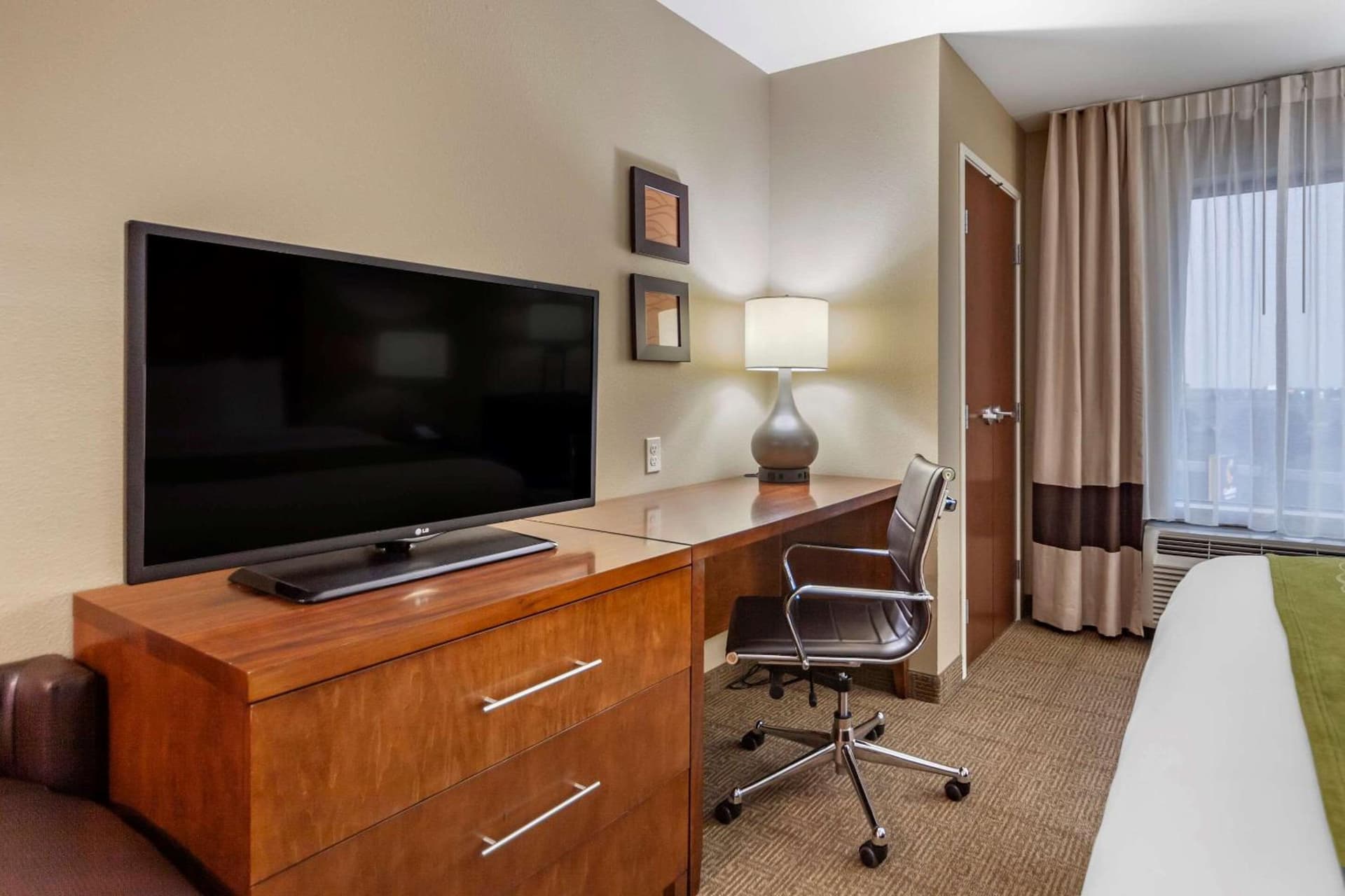 Comfort Inn & Suites Avera Southwest gallery photo in Sioux Falls, SD — image 54