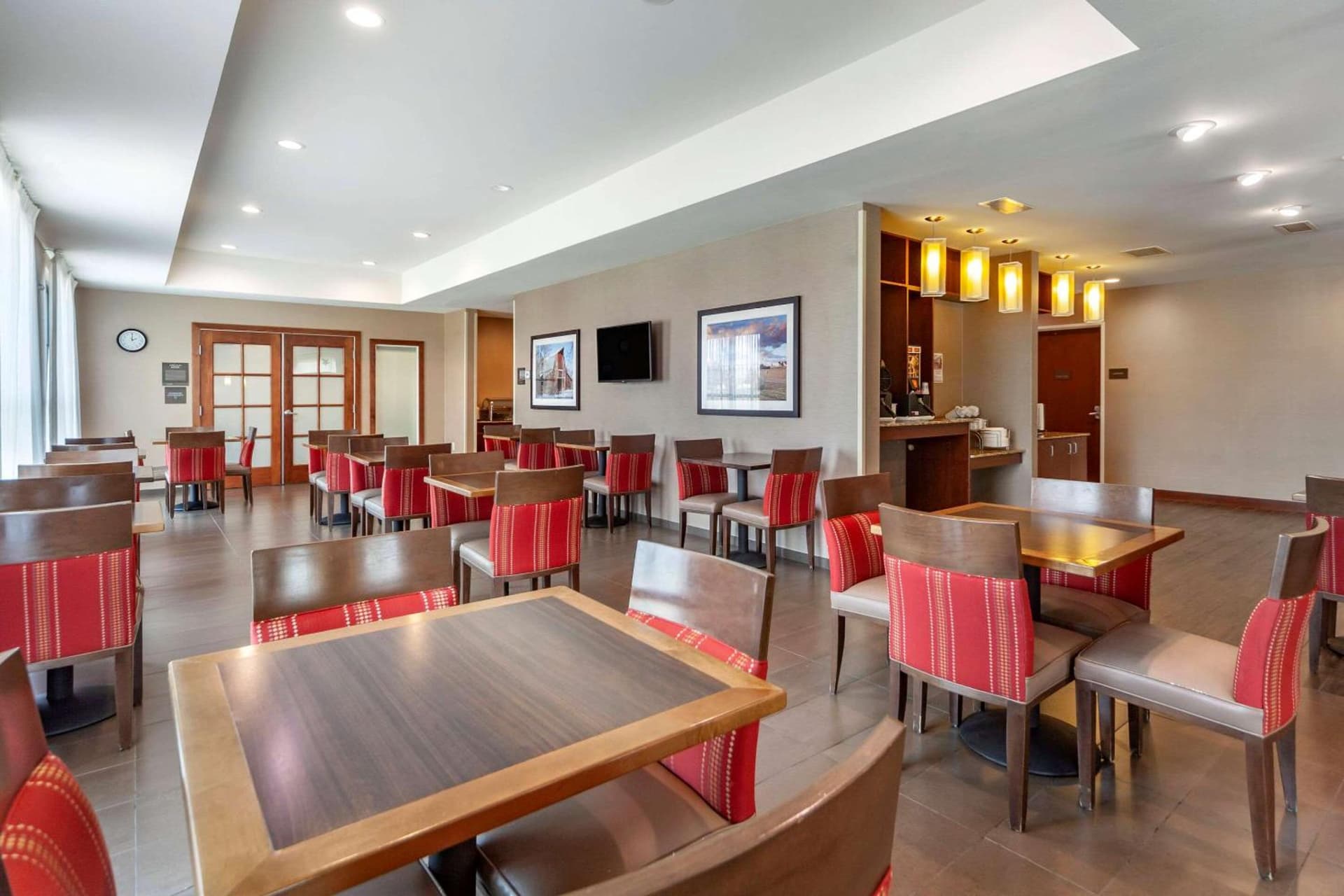 Comfort Inn & Suites Avera Southwest gallery photo in Sioux Falls, SD — image 13