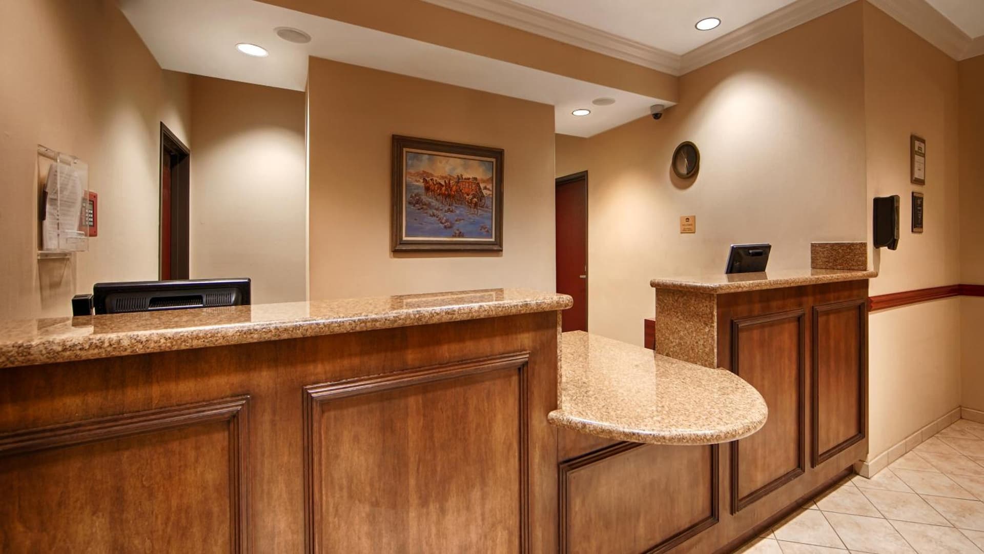 Spark by Hilton Yucca Valley Joshua Tree property views in Yucca Valley, CA — gallery photo 3