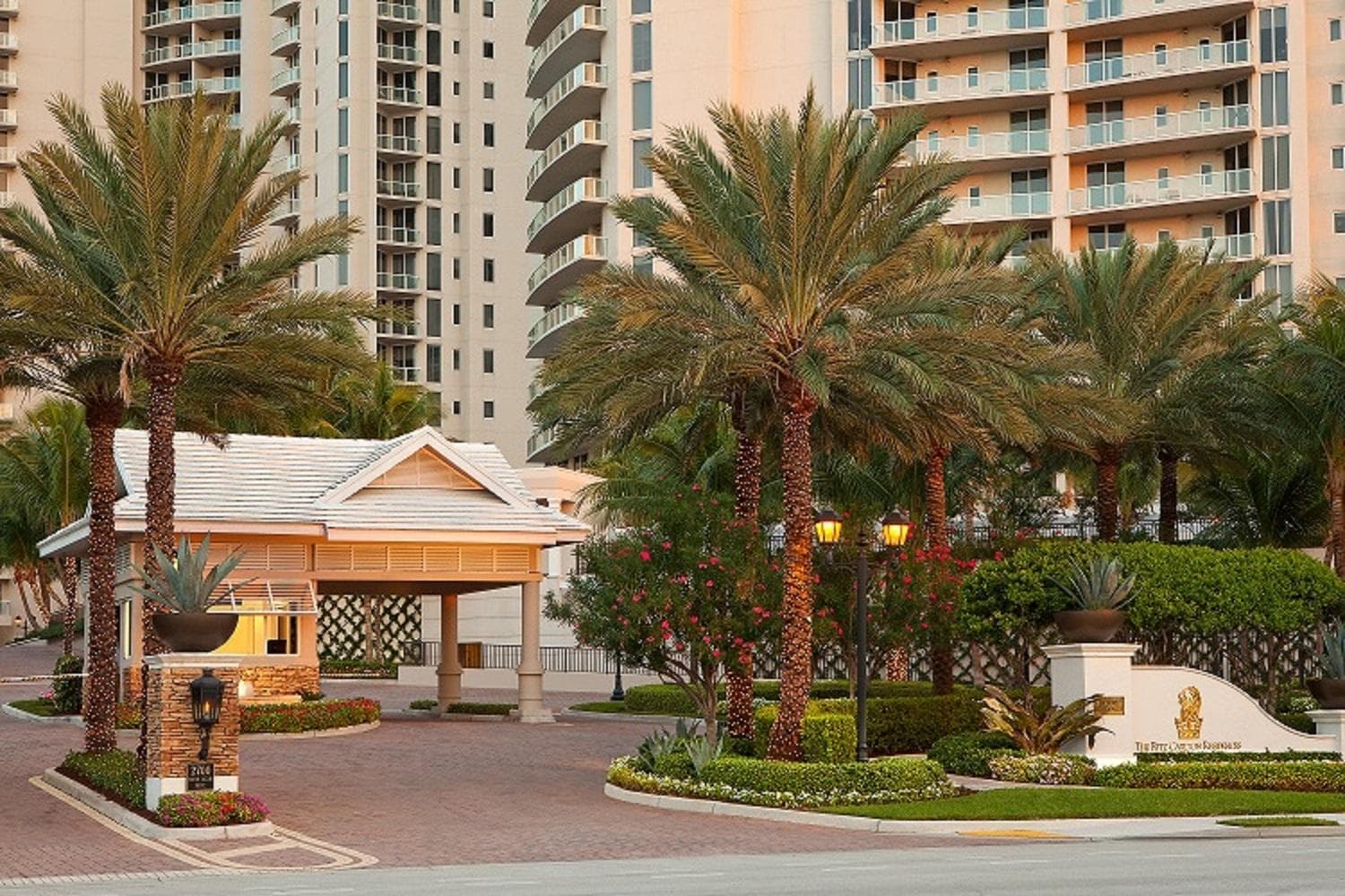 RitzCarlton Singer Island Oceanfront Luxury 3BR 3BA Residence — hotel in Riviera Beach, Florida