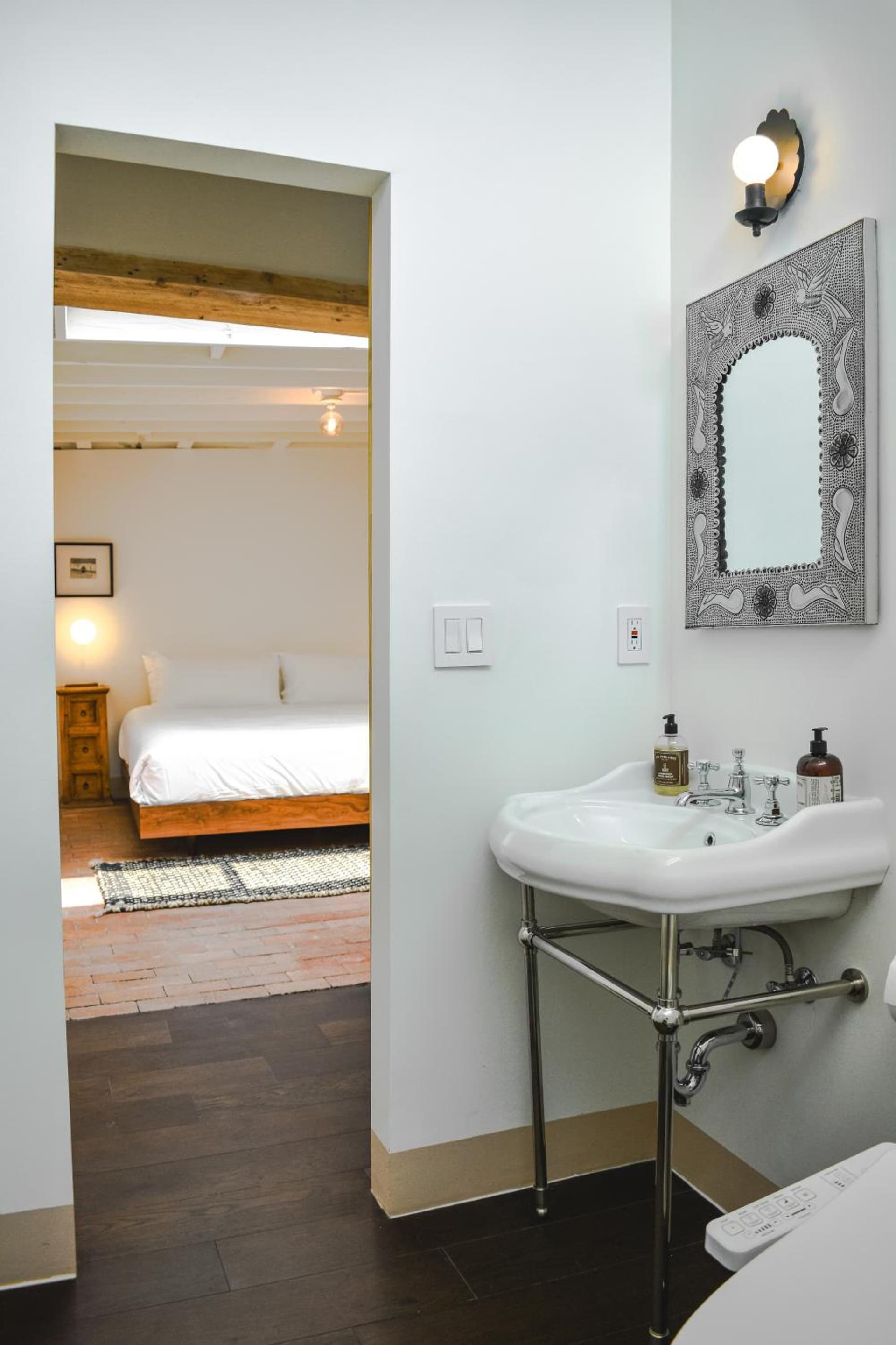 The Parador Farmhand 1 Downtown gallery photo in Santa Fe, NM — image 161