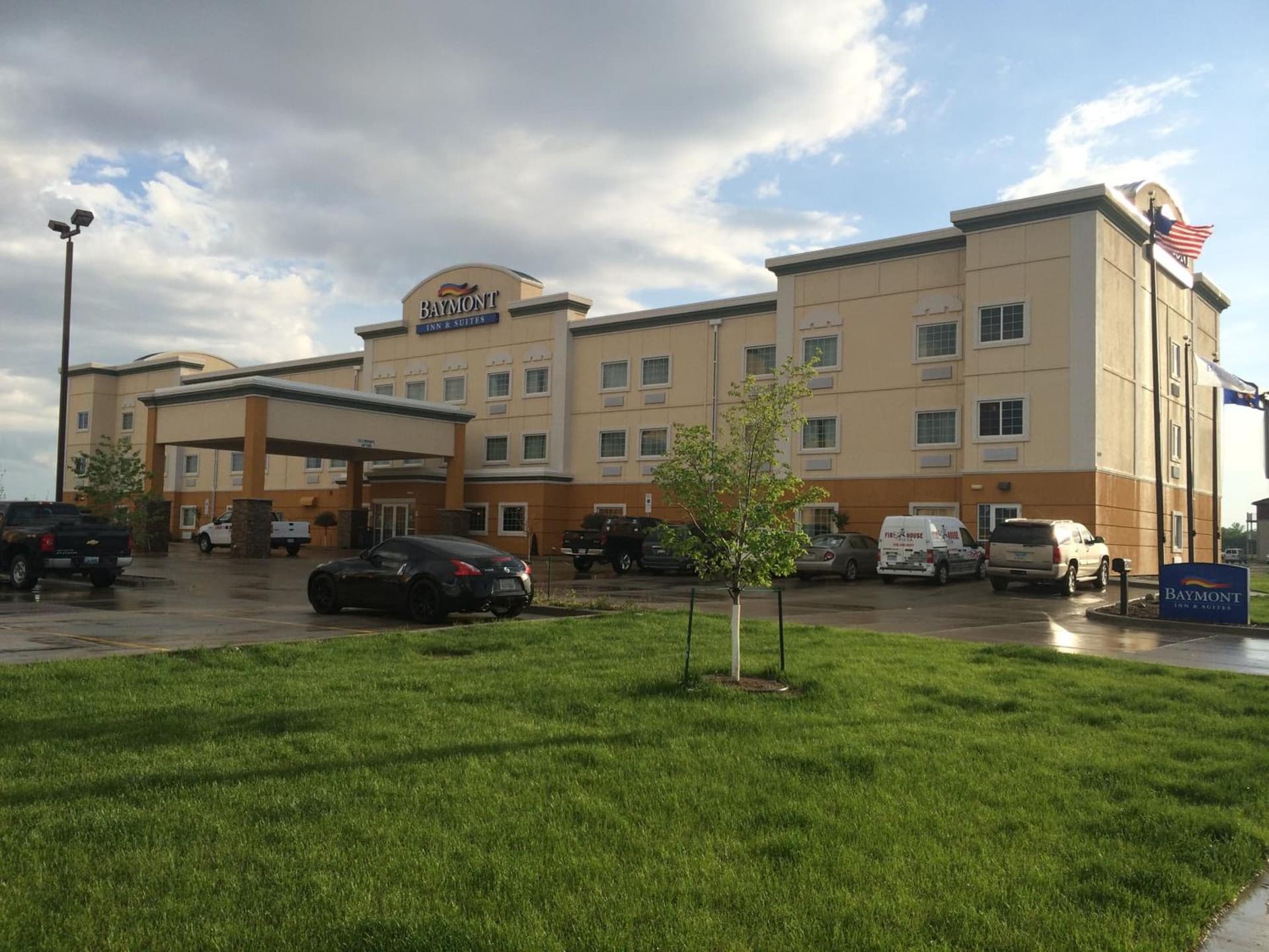 Baymont by Wyndham Minot property views in Minot, ND — gallery photo 3