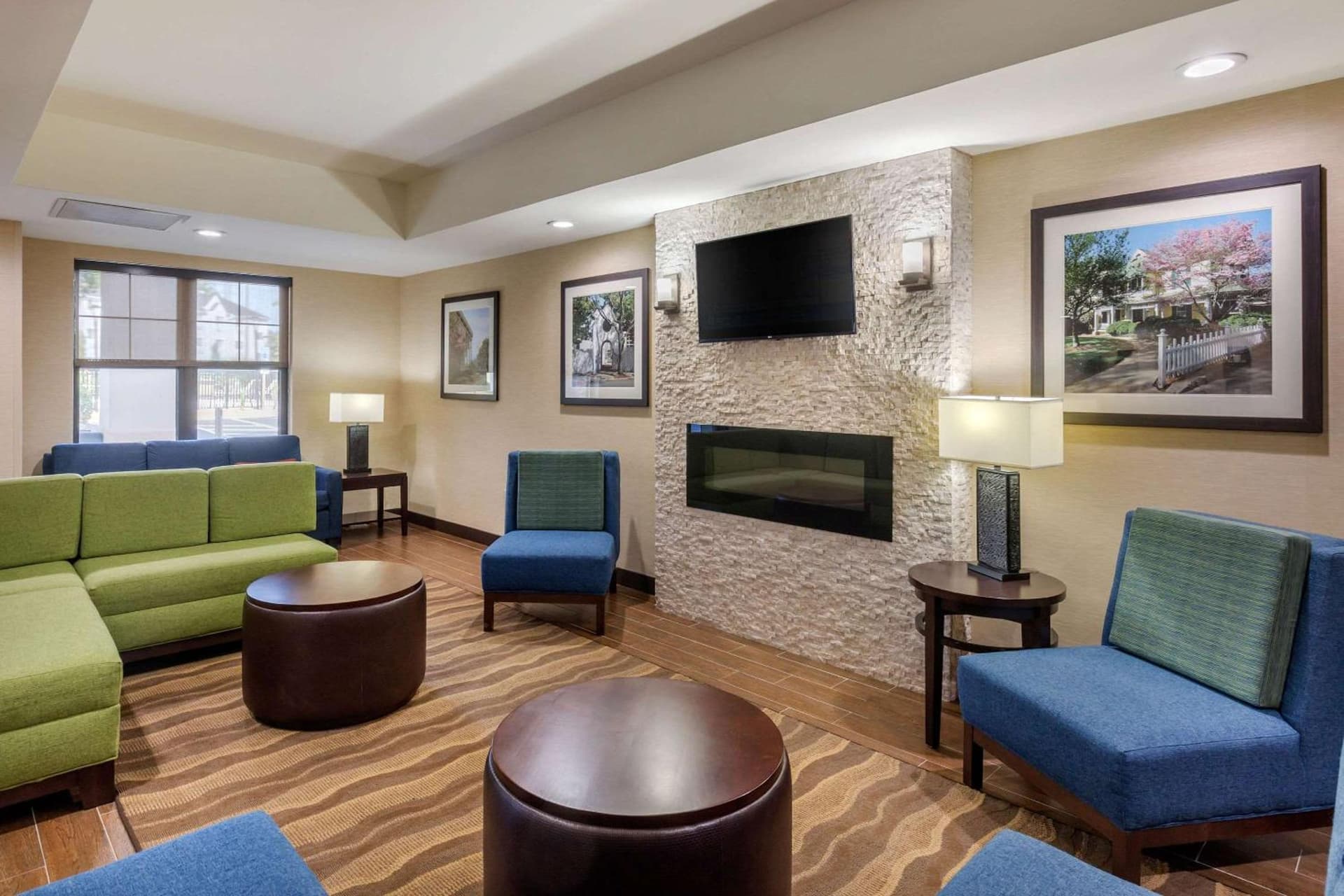Comfort Suites Hanes Mall gallery photo in Winston-Salem, NC — image 23