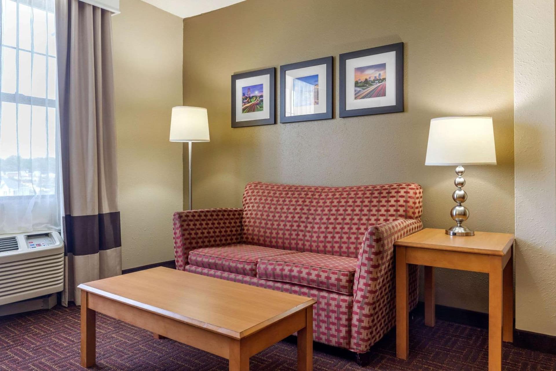 Comfort Suites Hanes Mall interior in Winston-Salem, NC — gallery photo 2