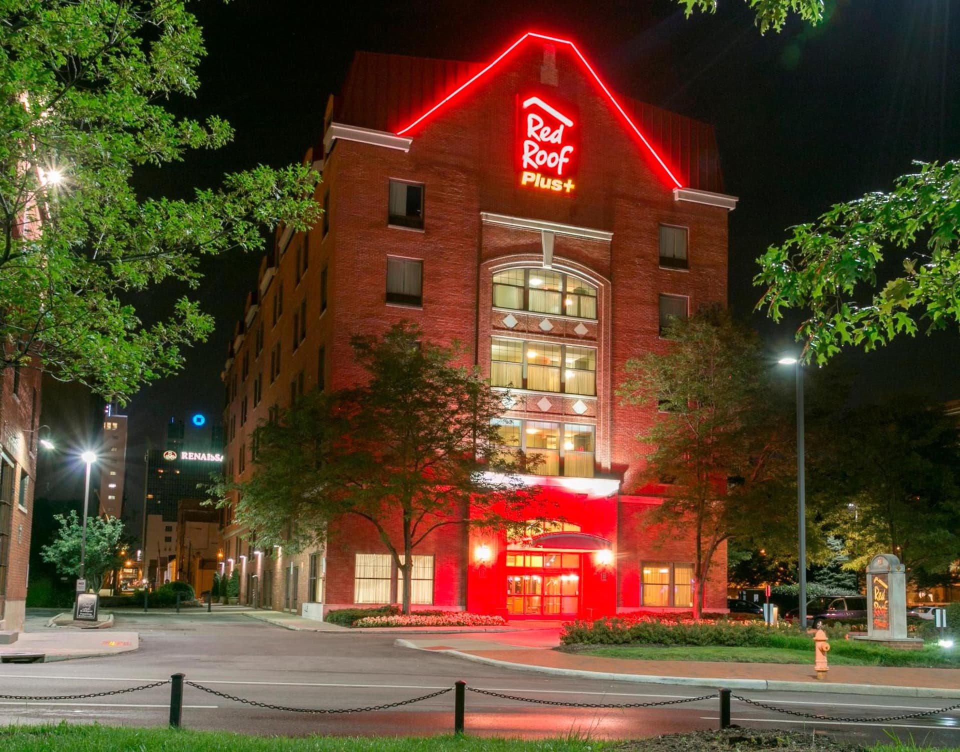 Red Roof Inn PLUS+ Columbus Downtown - Convention Center gallery photo in Columbus, OH — image 26