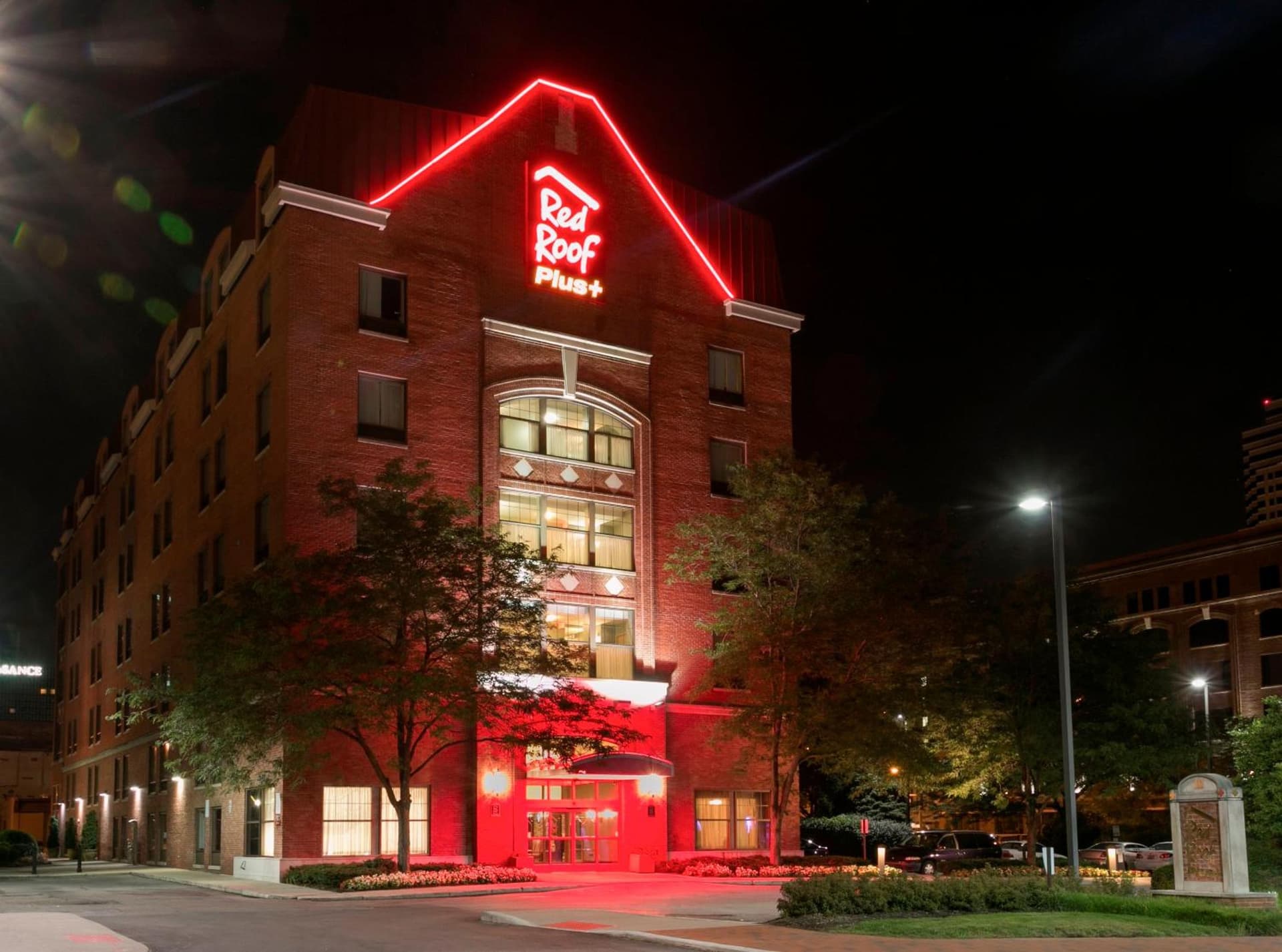 Red Roof Inn PLUS+ Columbus Downtown - Convention Center gallery photo in Columbus, OH — image 25