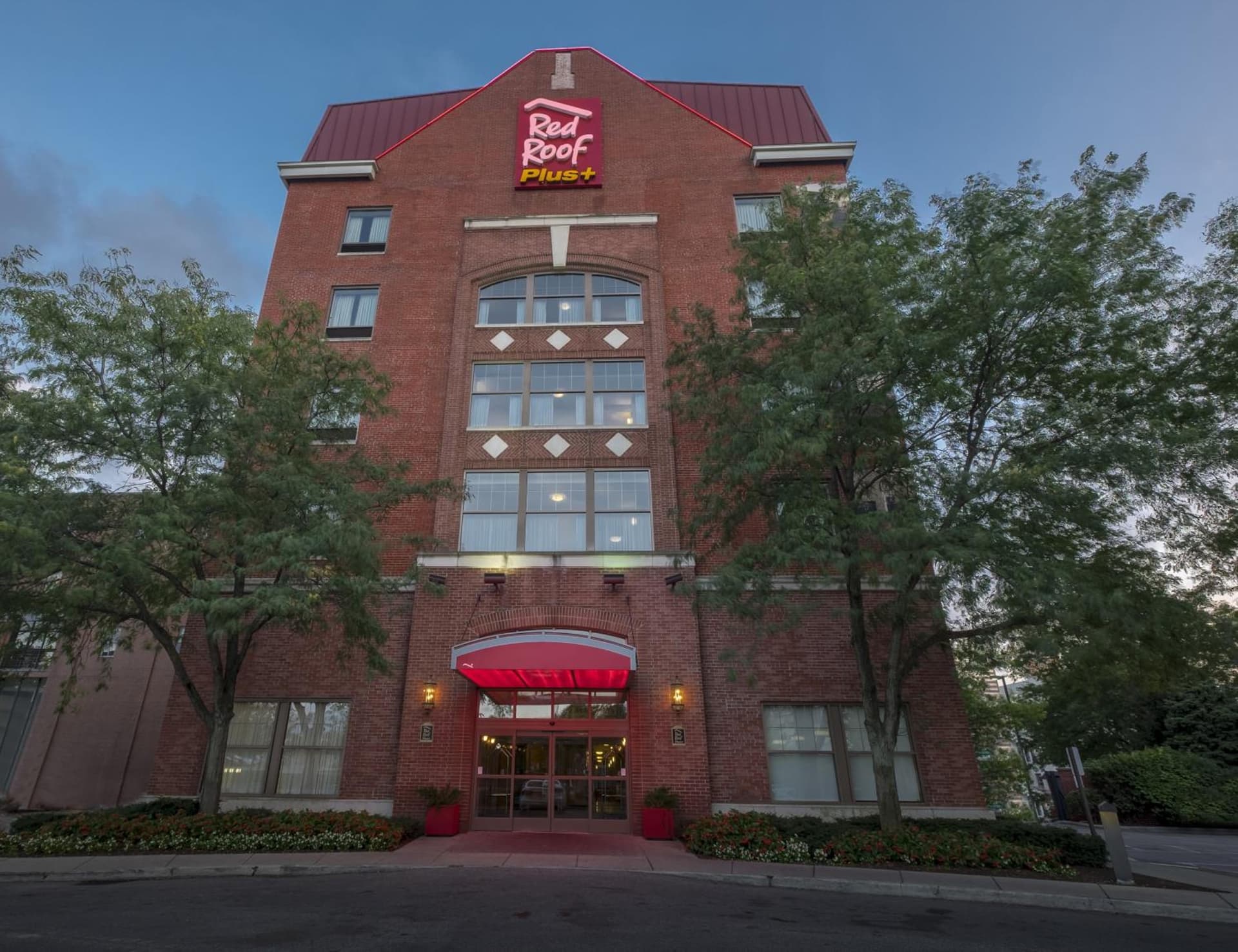 Red Roof Inn PLUS+ Columbus Downtown - Convention Center featured exterior or lobby in Columbus, OH — similar hotel